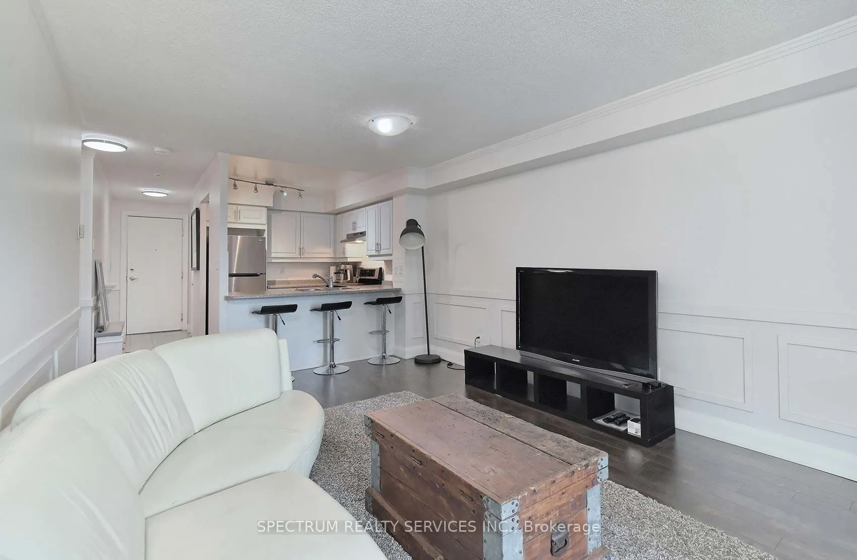 2111 Lake Shore Boulevard W, #211
