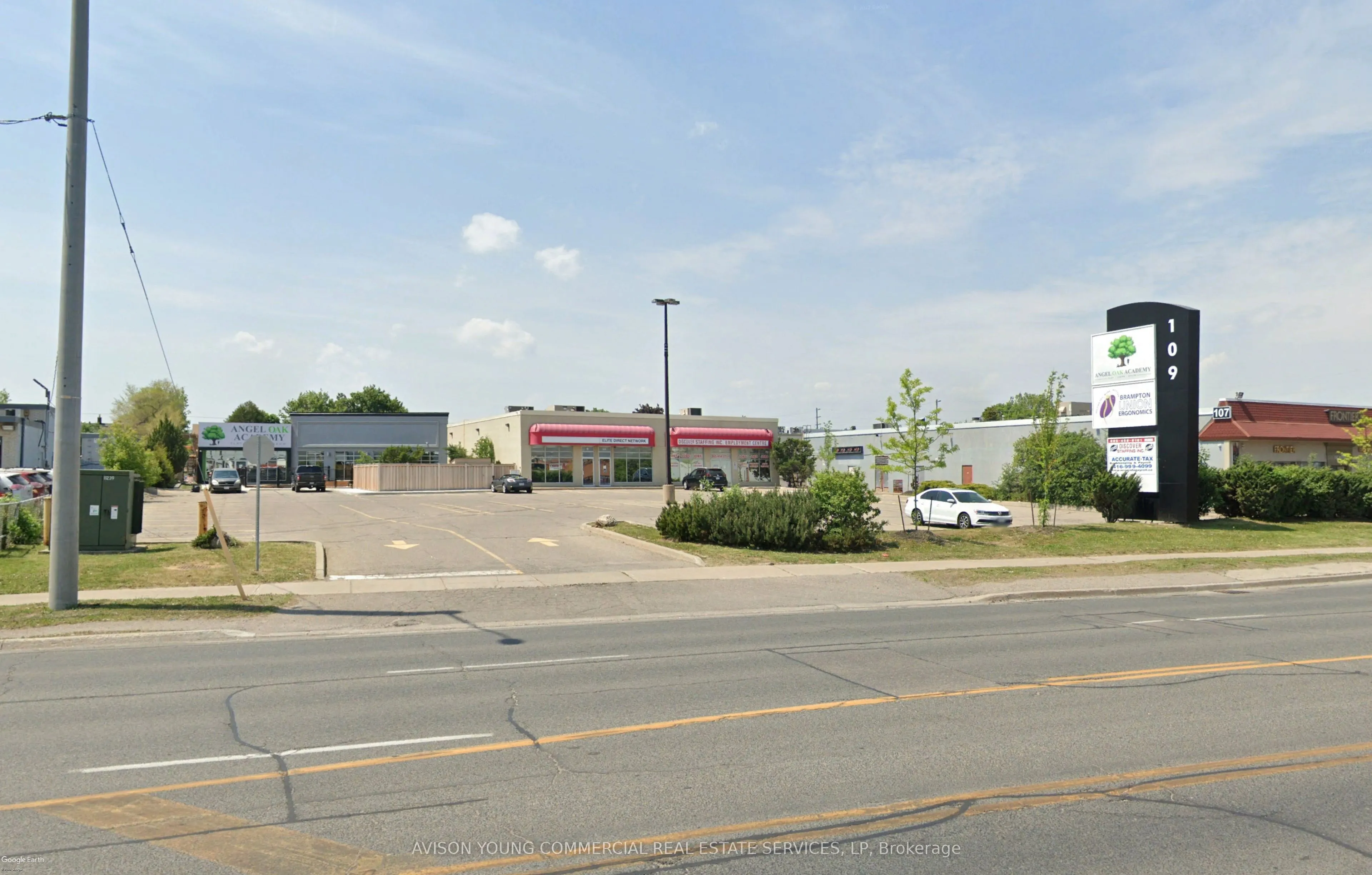 109 Kennedy Road S, #Unit B