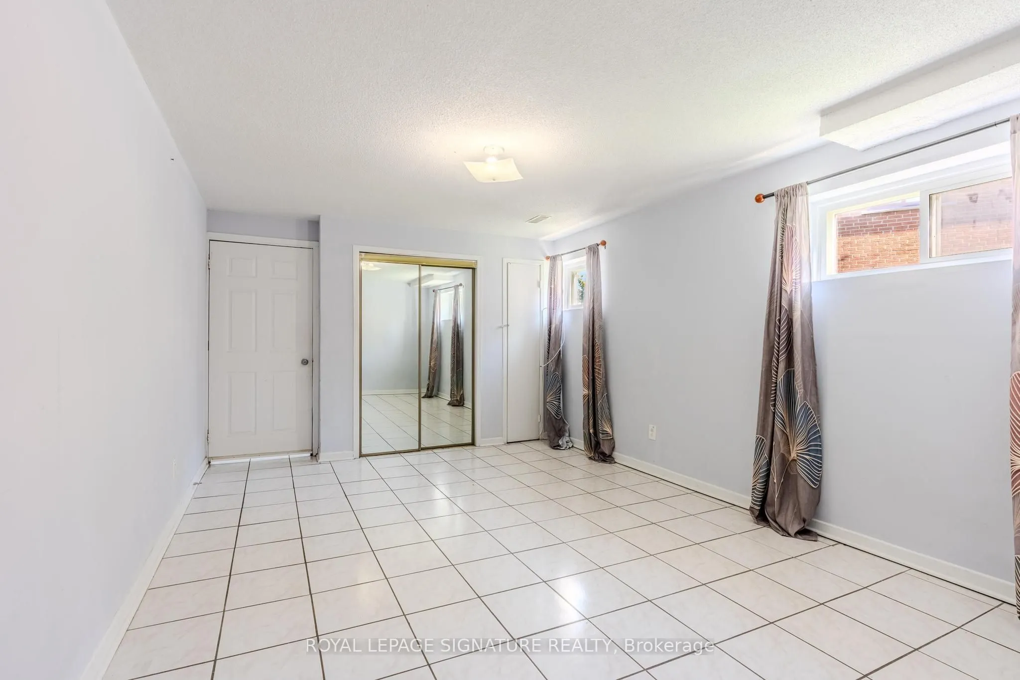 320 Royal Salisbury Way, #Bsmt