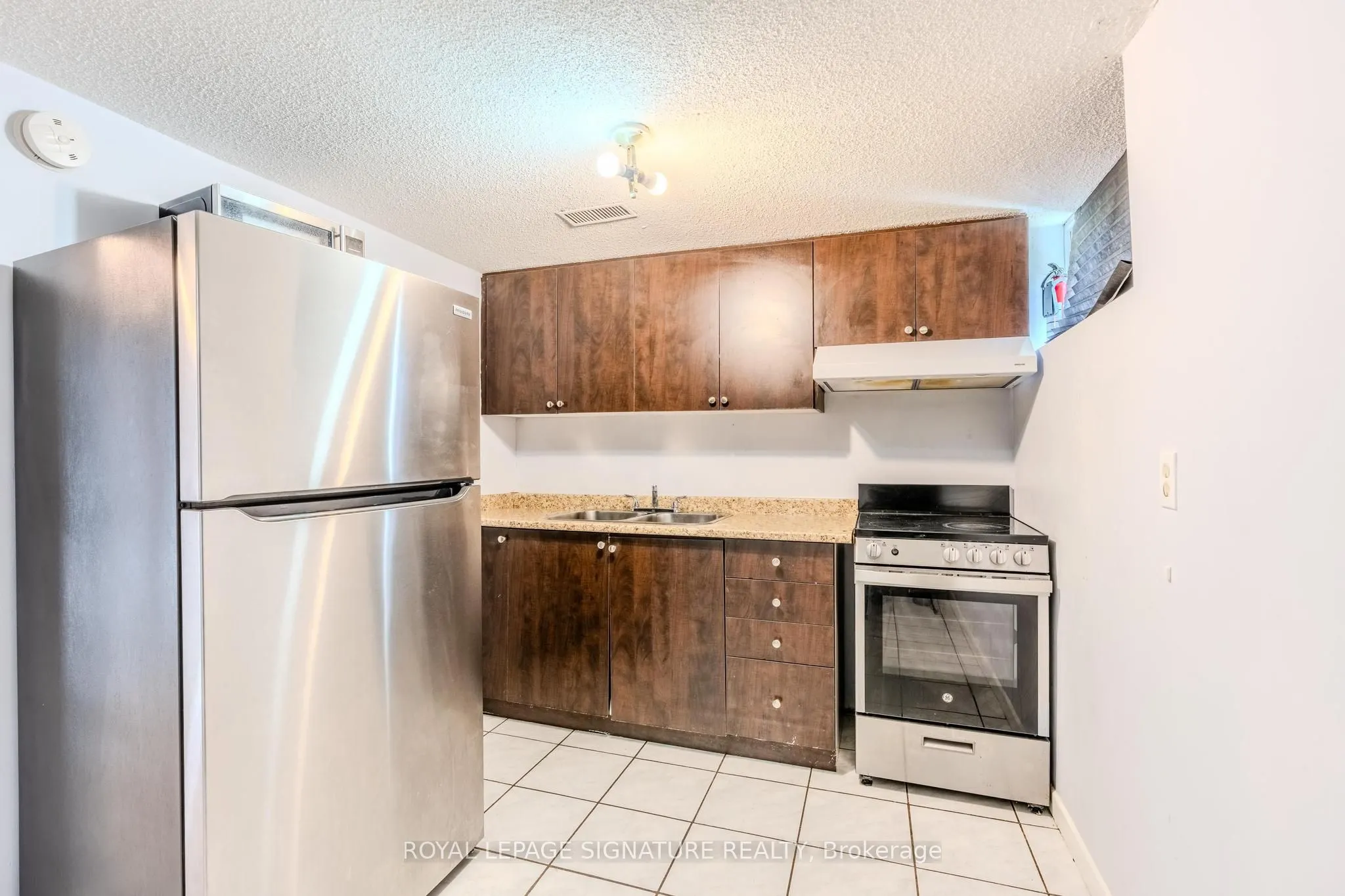320 Royal Salisbury Way, #Bsmt