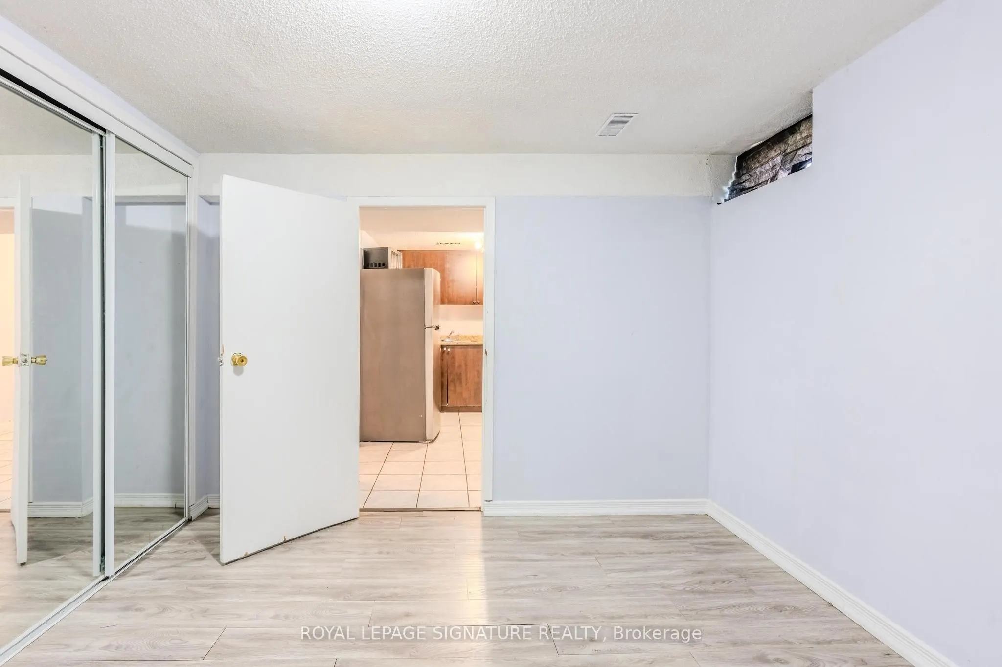 320 Royal Salisbury Way, #Bsmt
