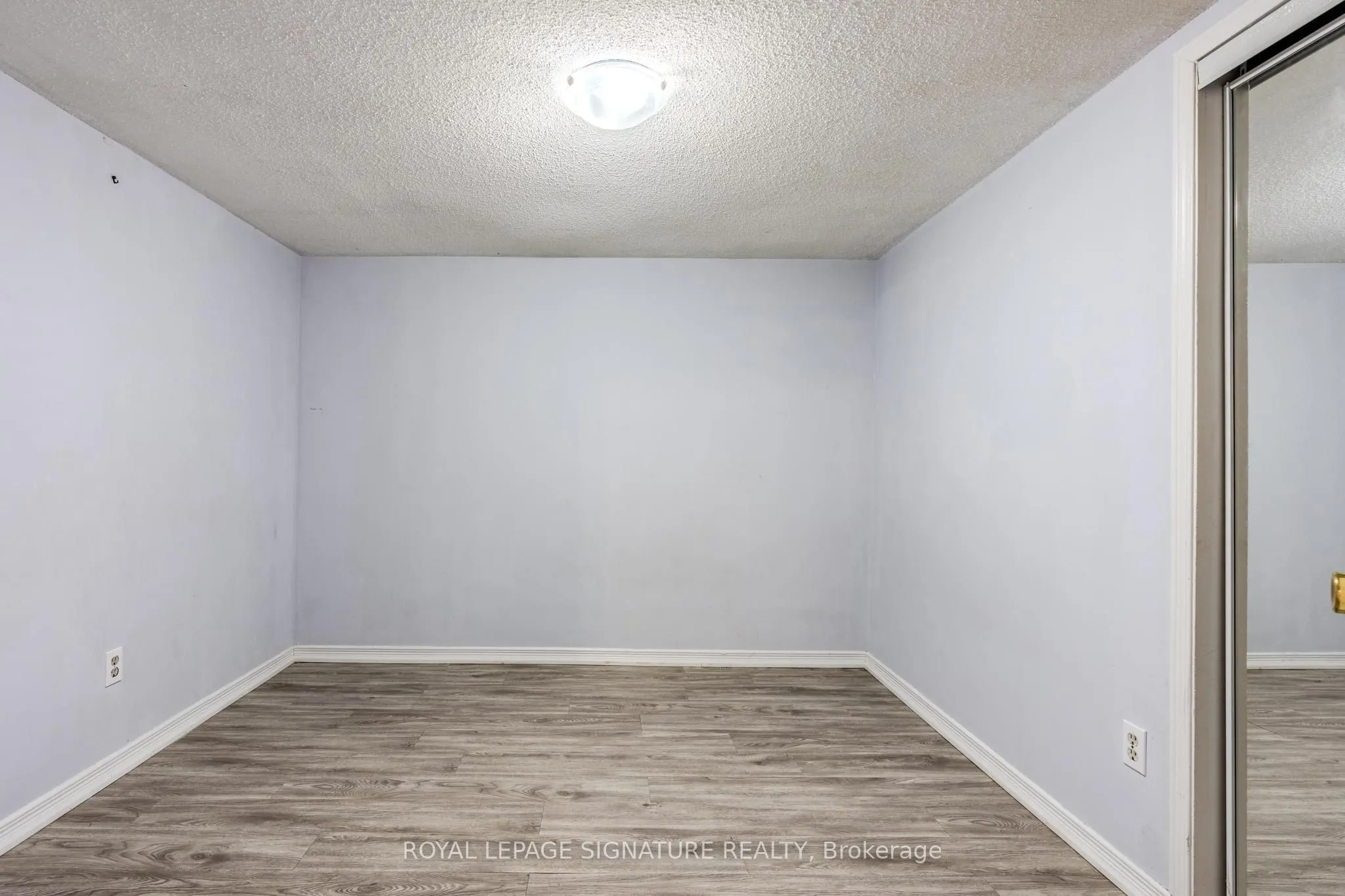 320 Royal Salisbury Way, #Bsmt