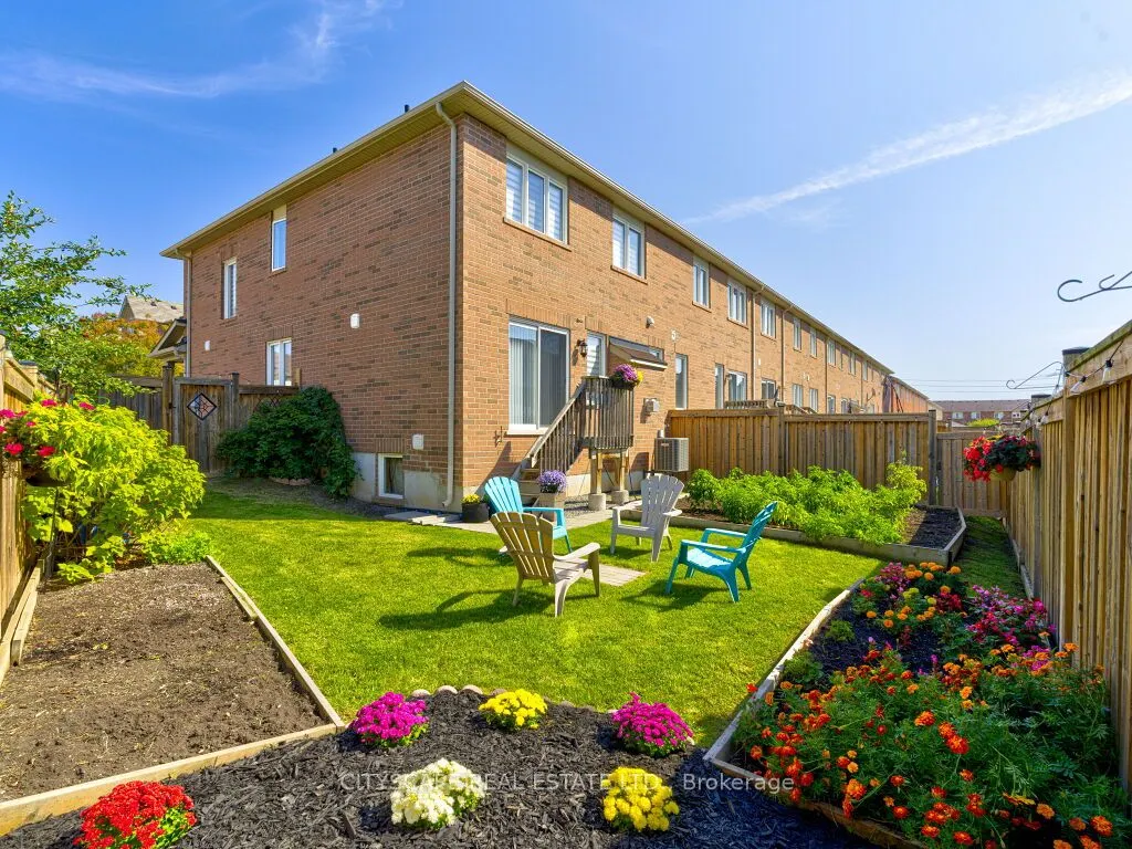265 Mortimer Crescent
