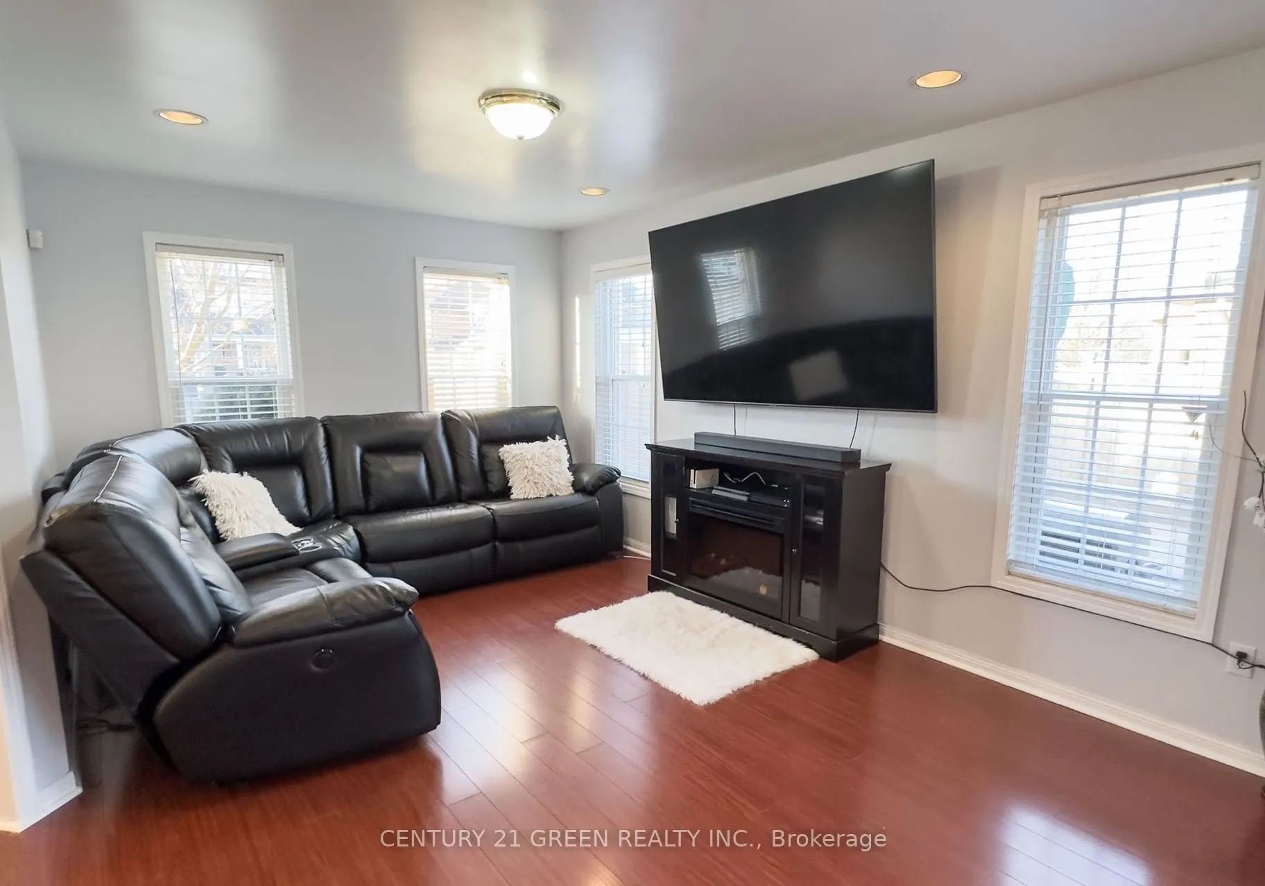 57 Sugarhill Drive, #(Upper)