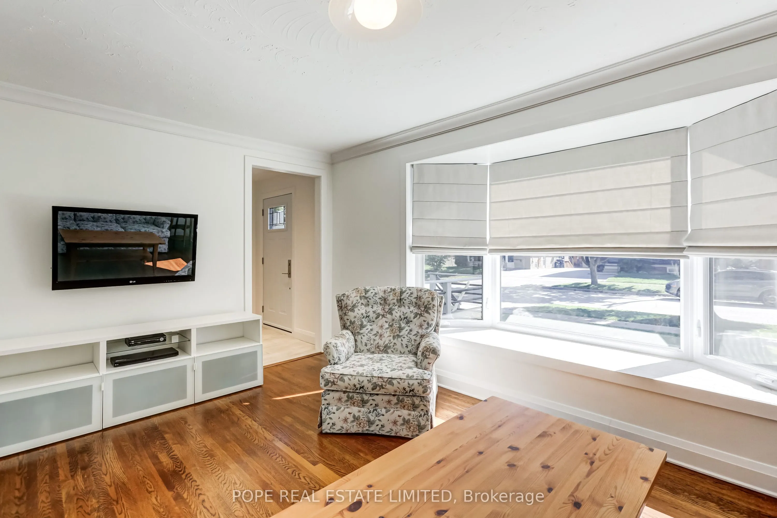 35 Tofield Crescent