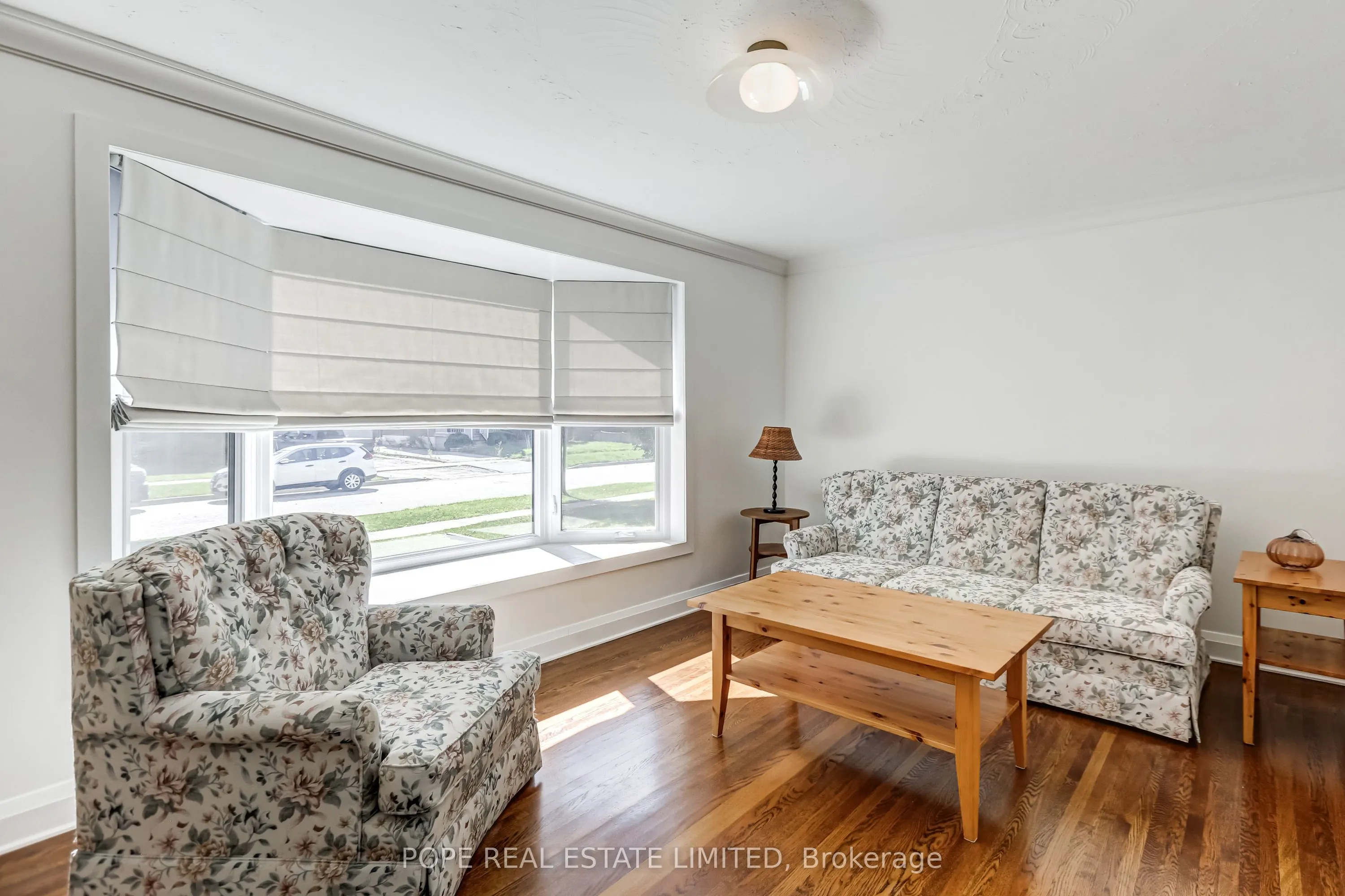 35 Tofield Crescent