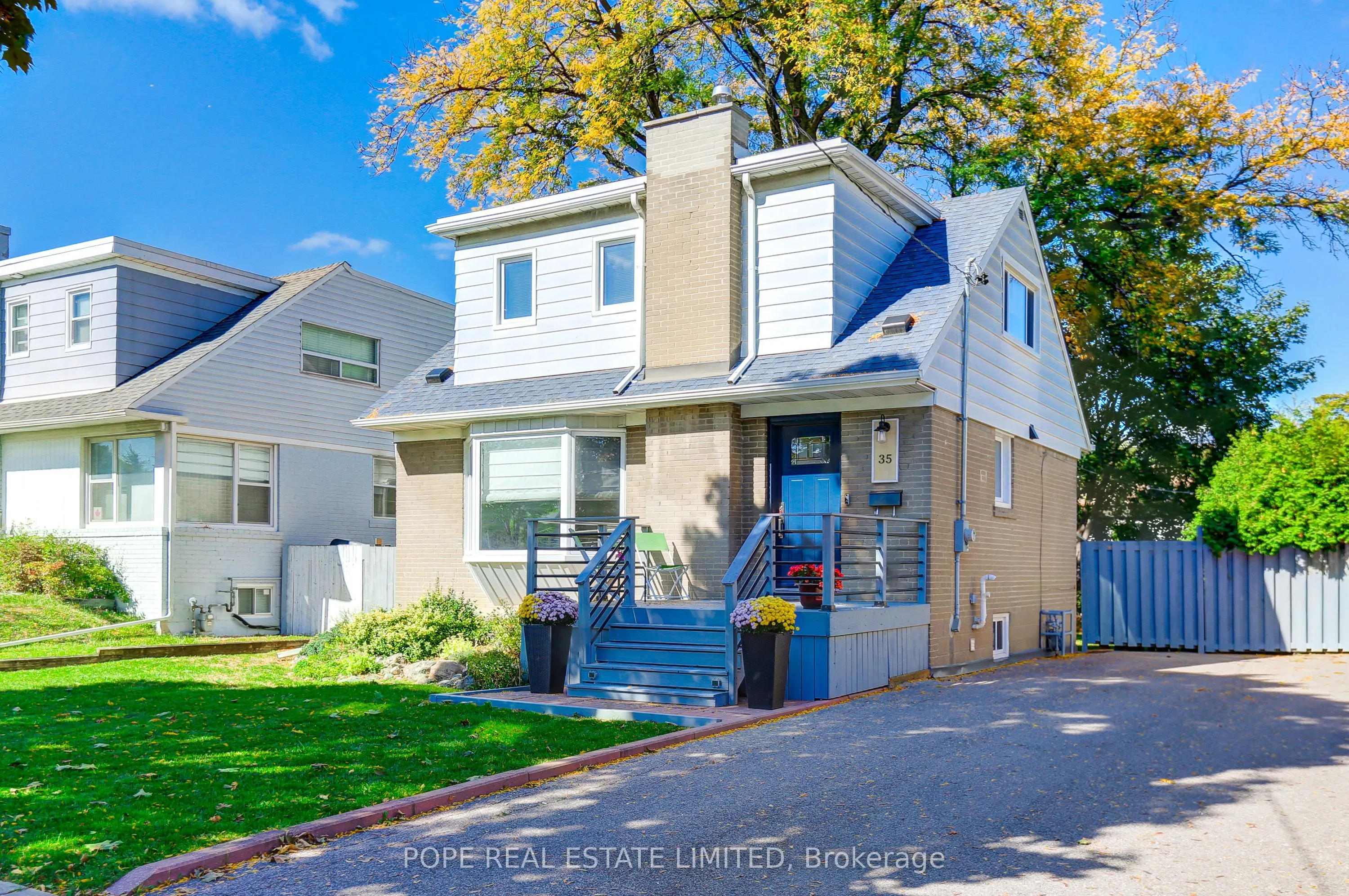 35 Tofield Crescent