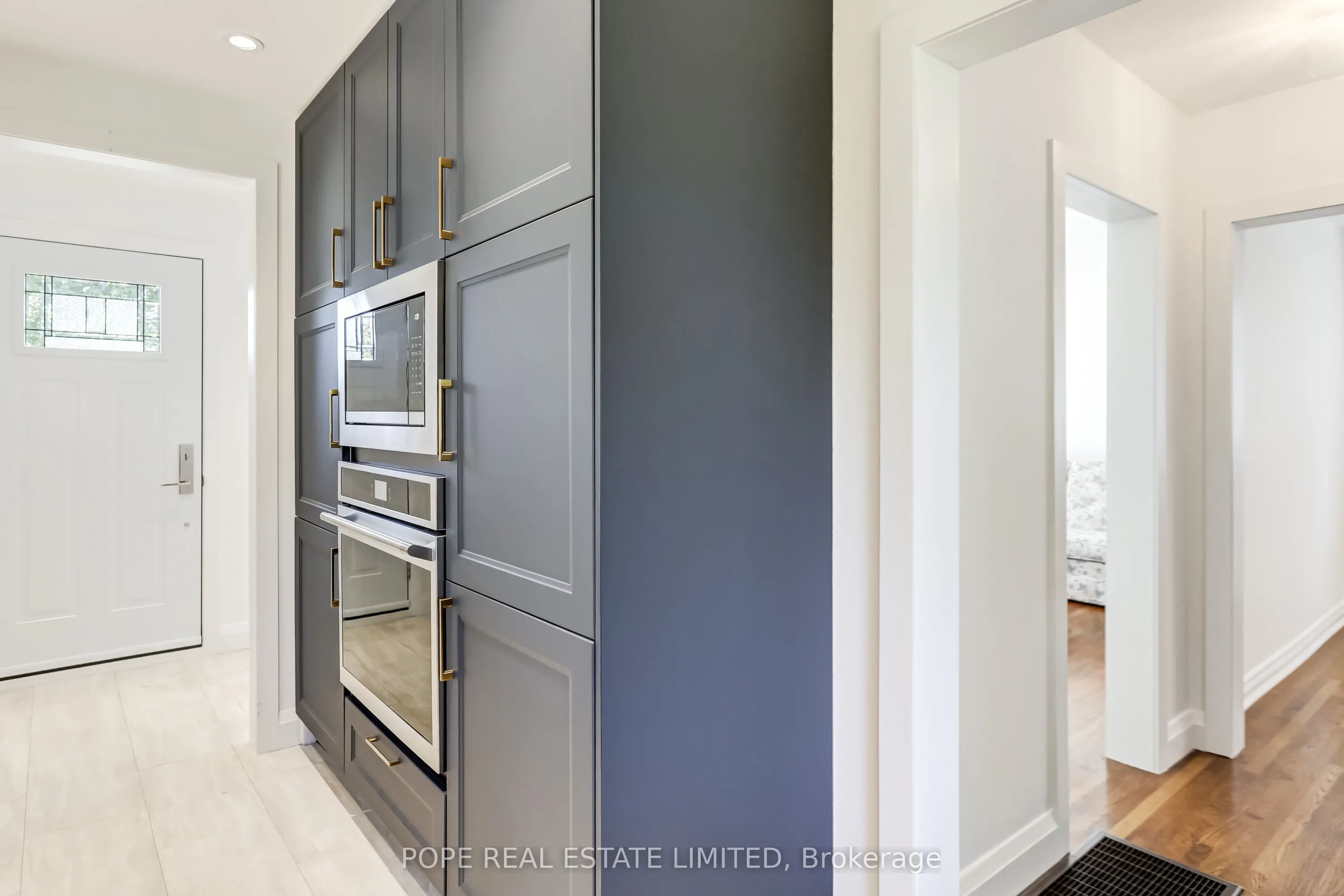 35 Tofield Crescent