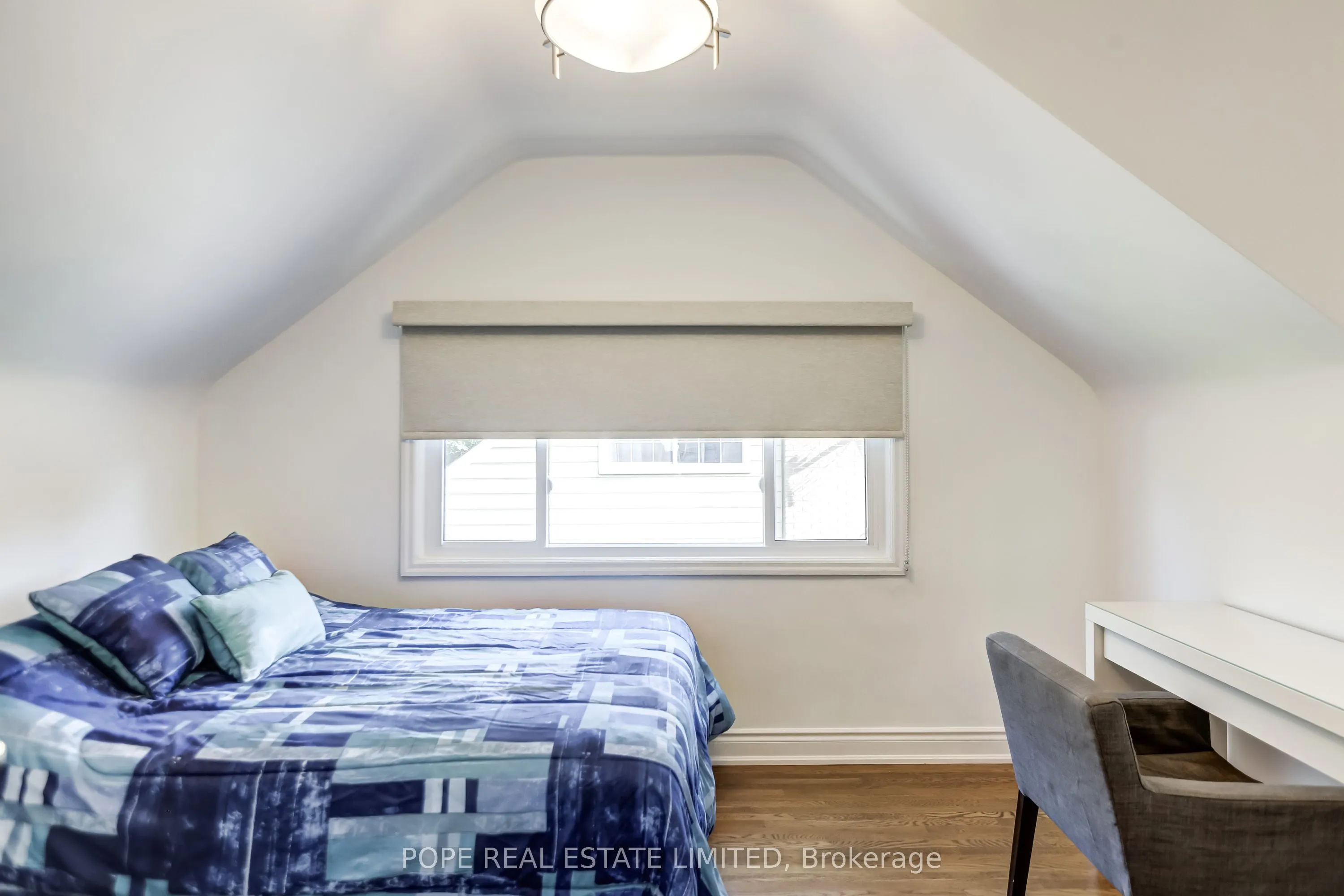 35 Tofield Crescent