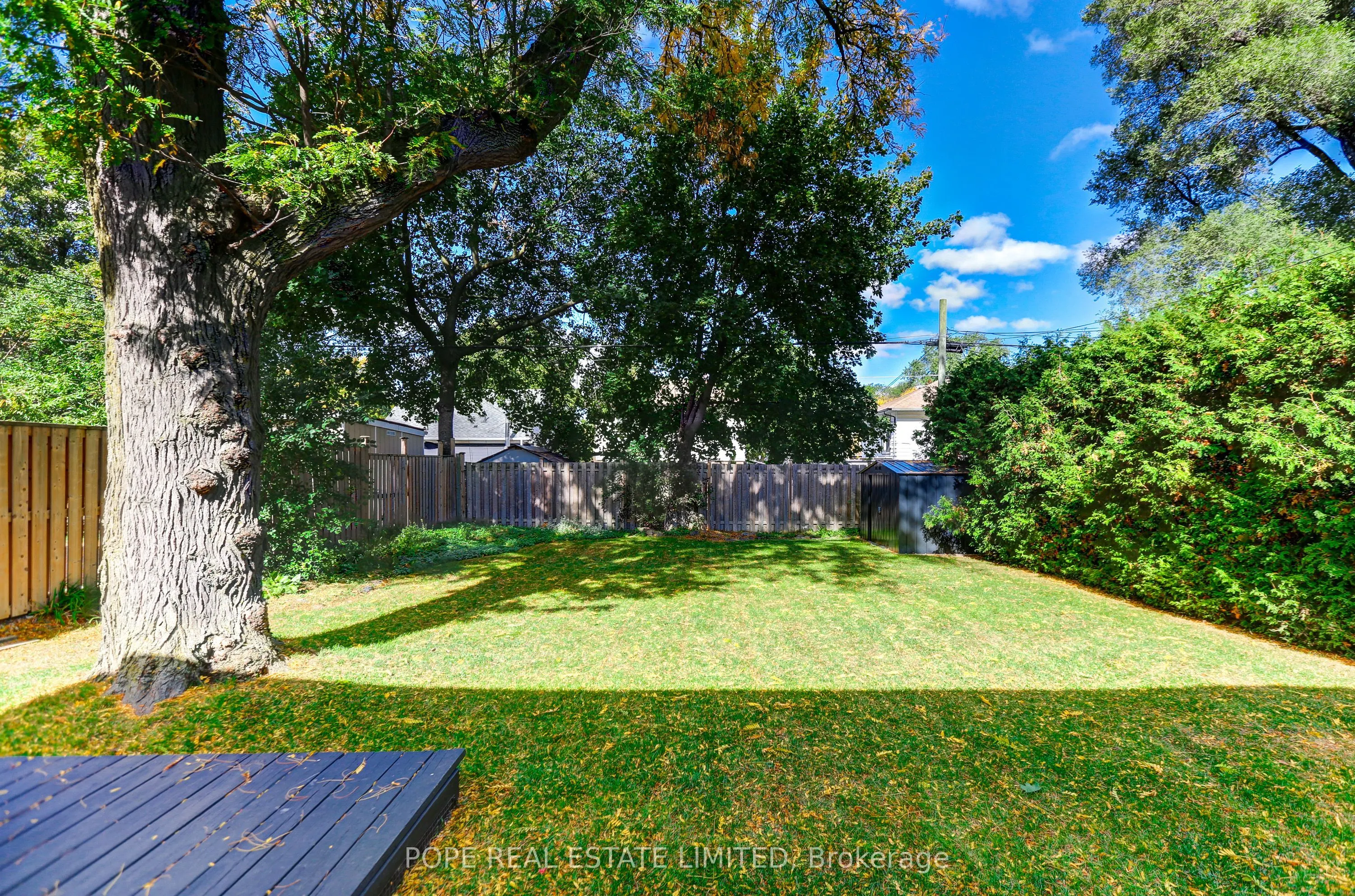 35 Tofield Crescent