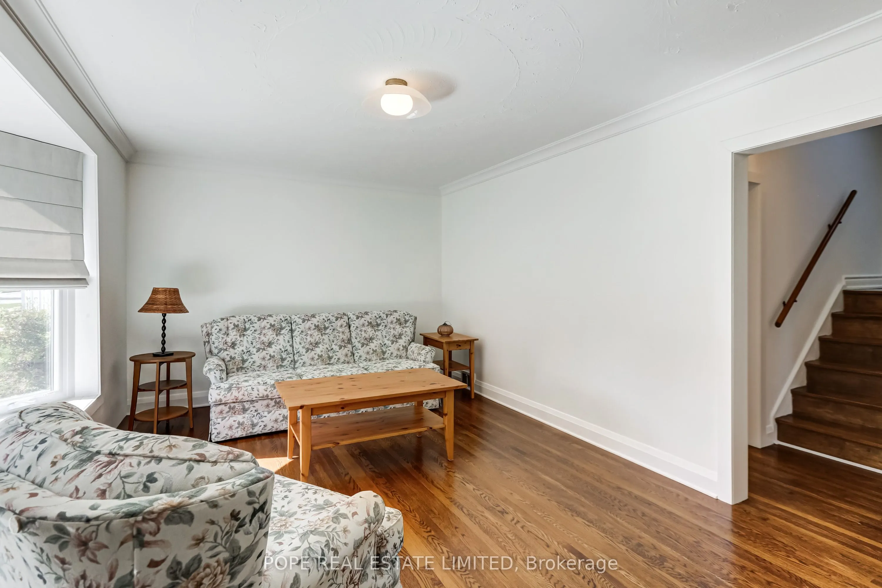 35 Tofield Crescent