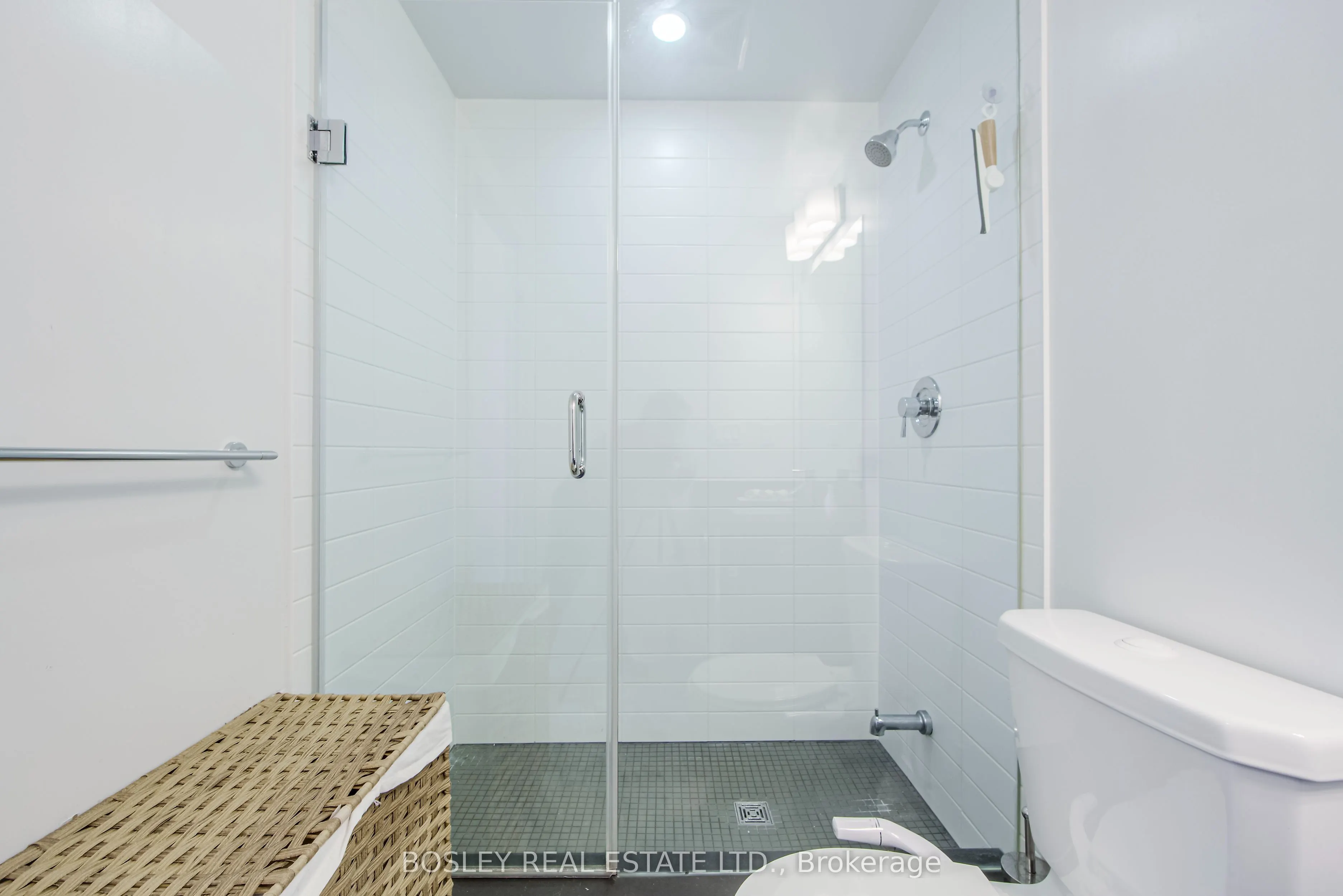 10 Park Lawn Road, #1210