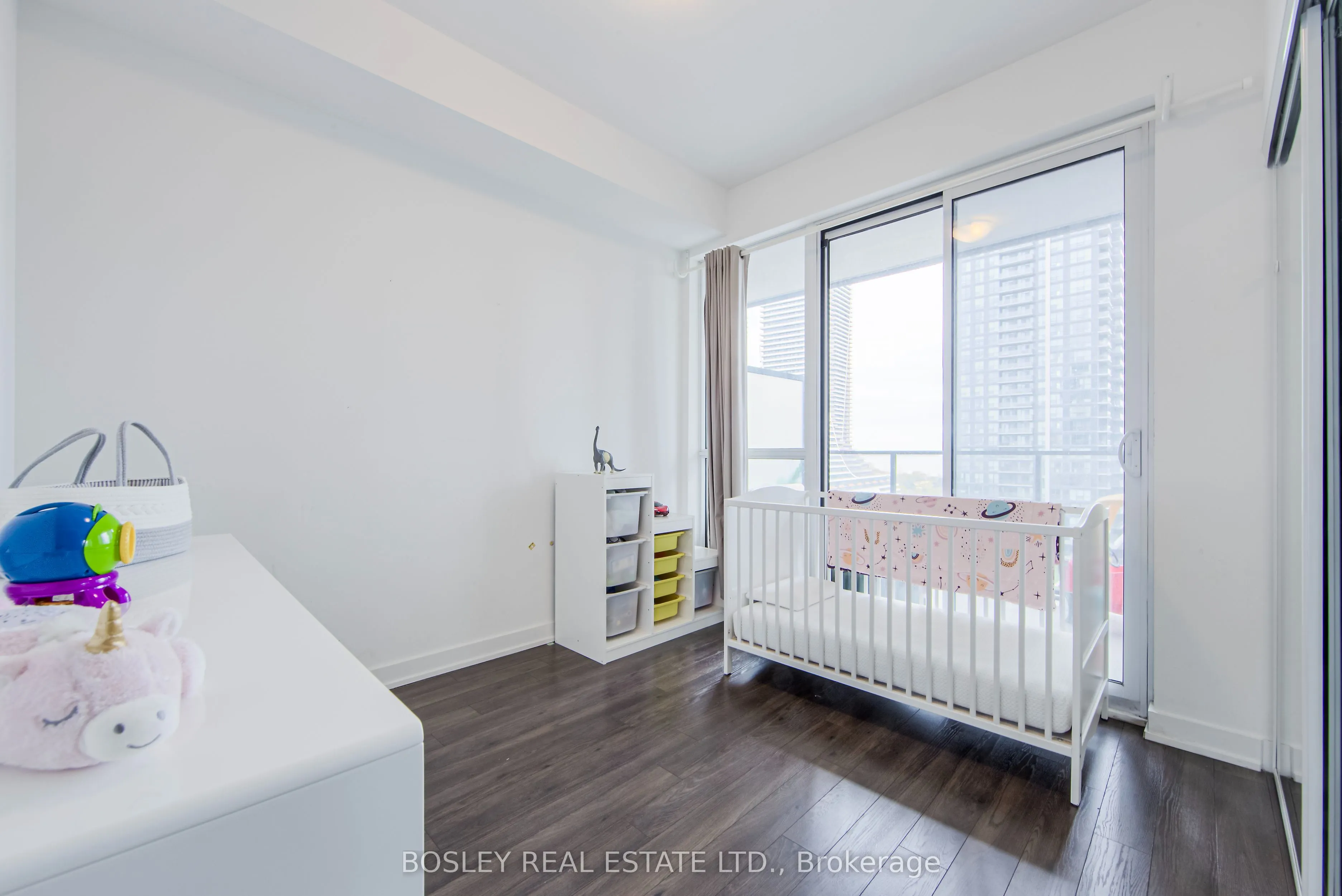 10 Park Lawn Road, #1210