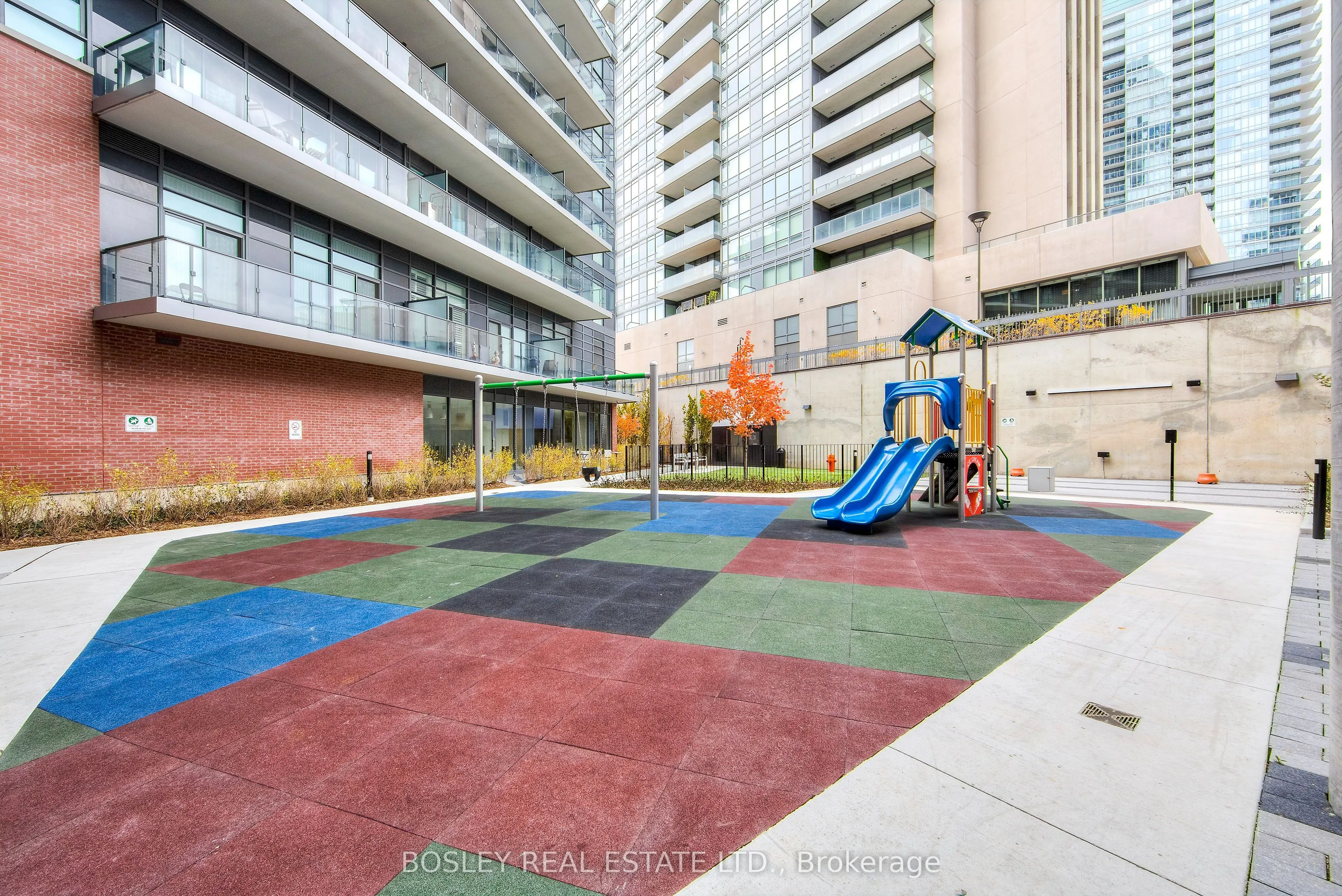 10 Park Lawn Road, #1210