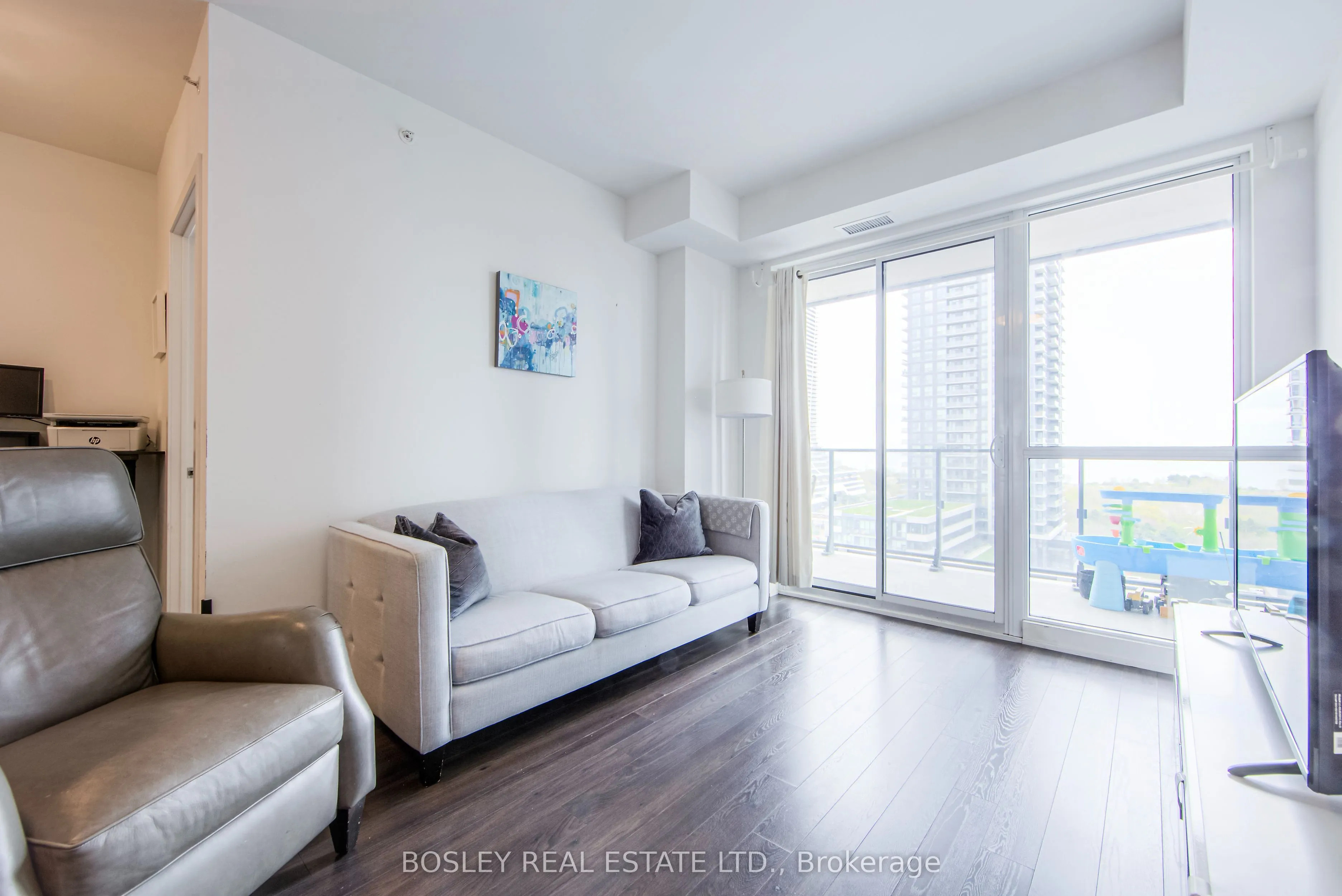 10 Park Lawn Road, #1210