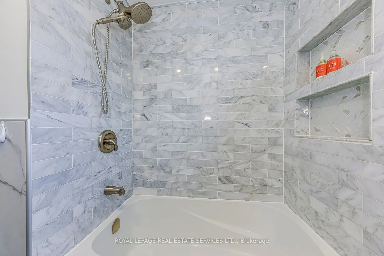 7180 Danton Promenade
