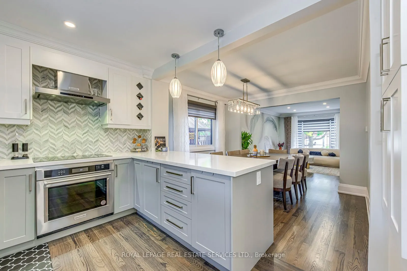 7180 Danton Promenade