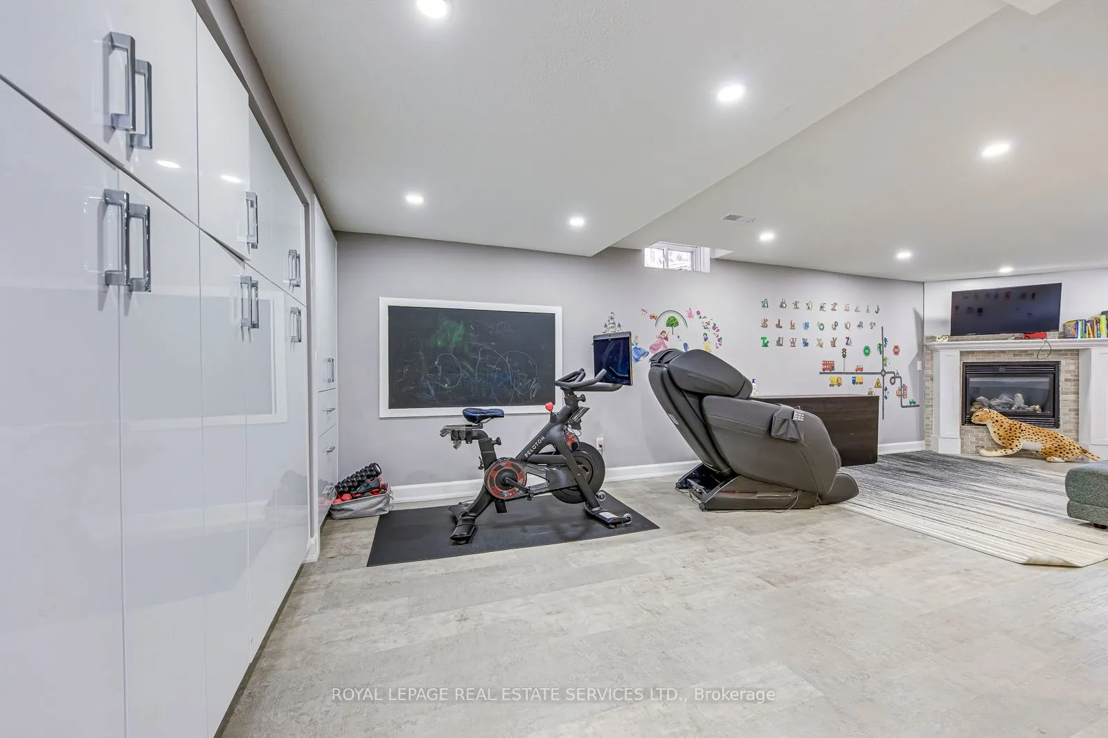7180 Danton Promenade