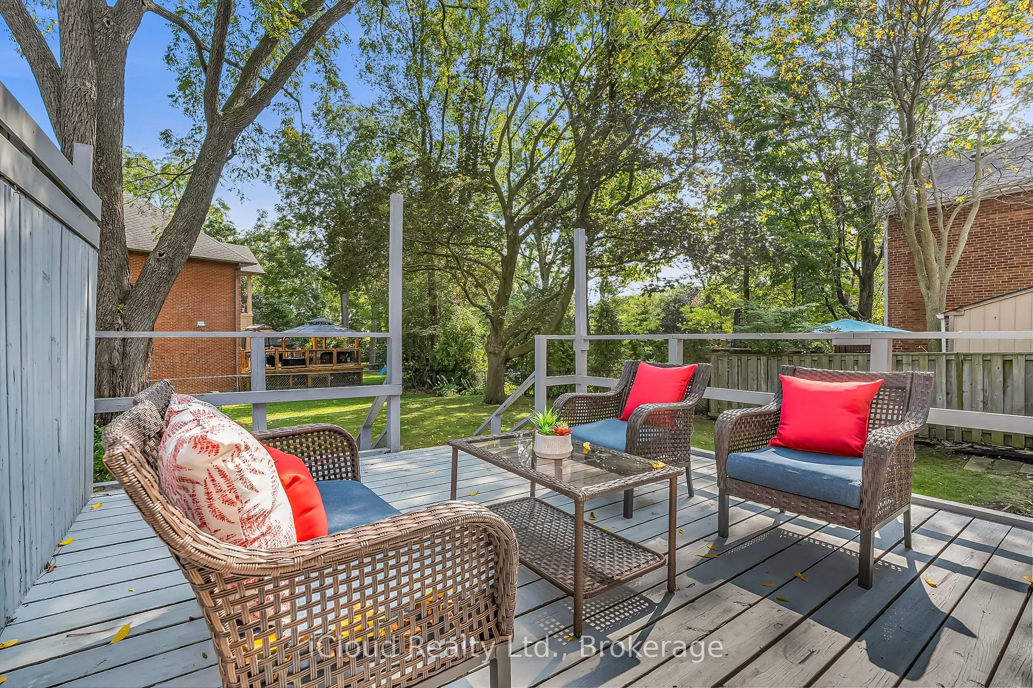 4691 Dundas Street W