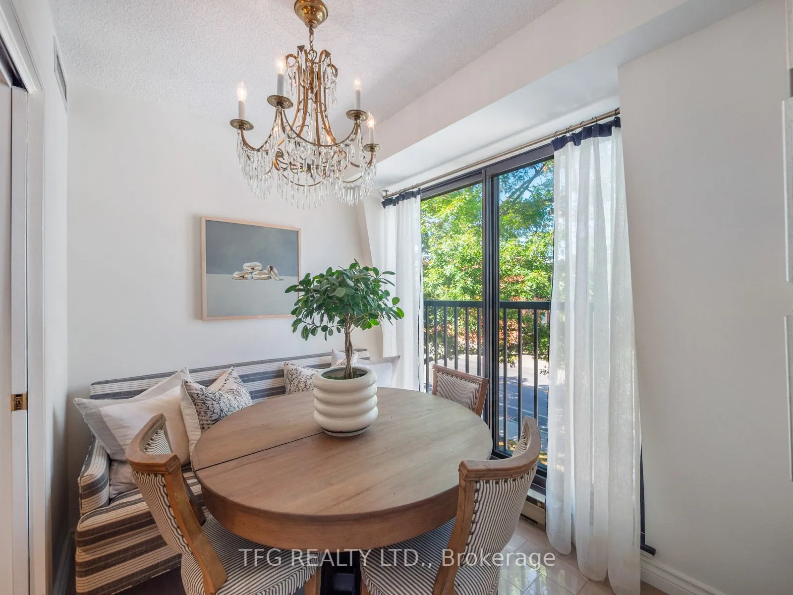 100 Lakeshore Road E, #610