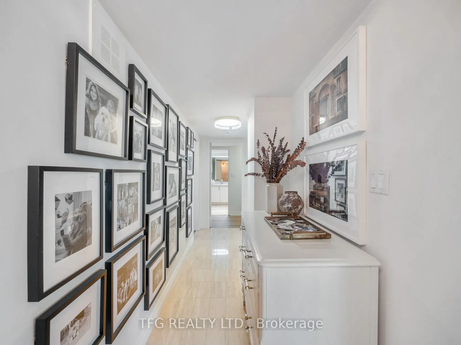 100 Lakeshore Road E, #610