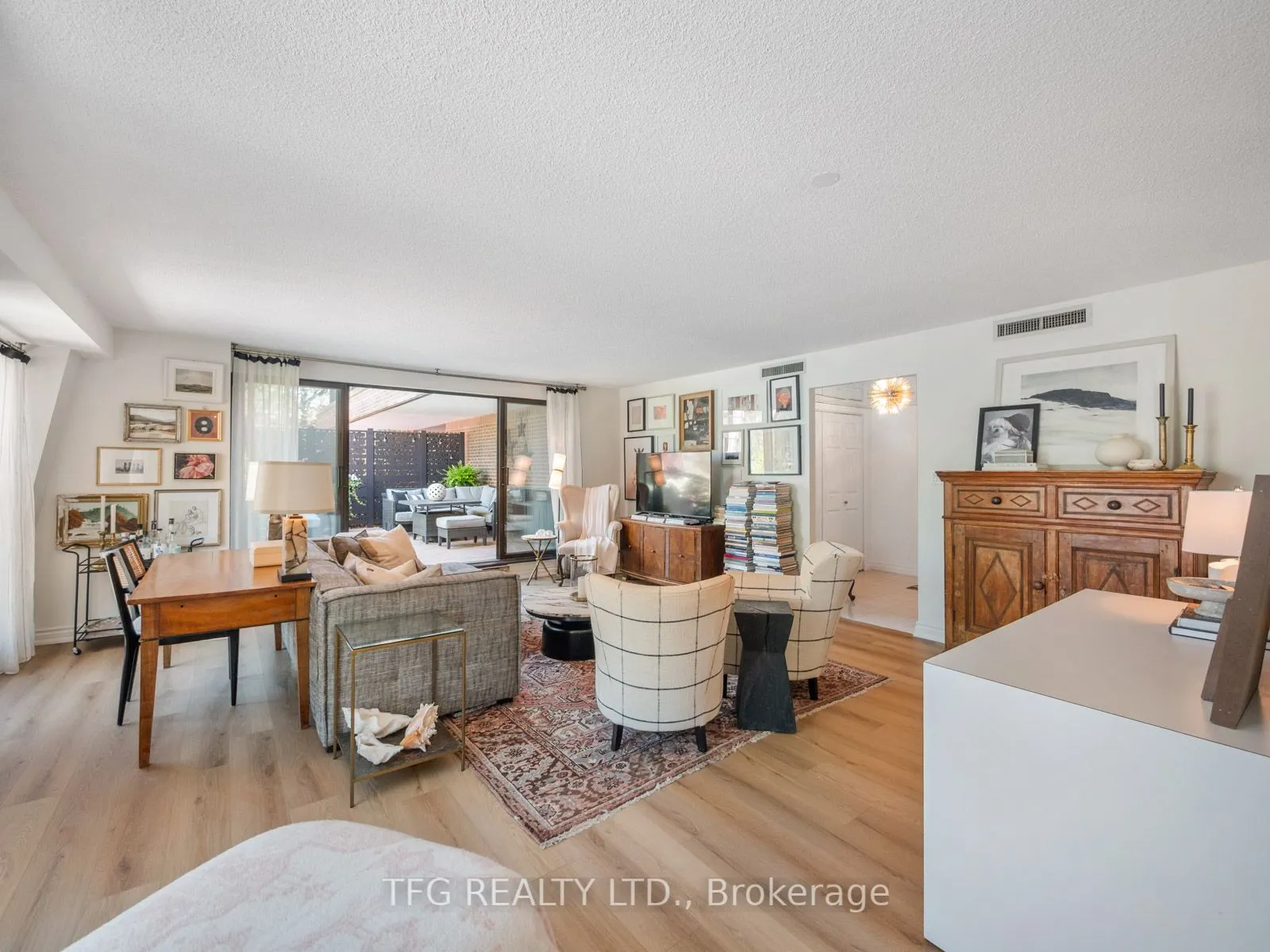 100 Lakeshore Road E, #610