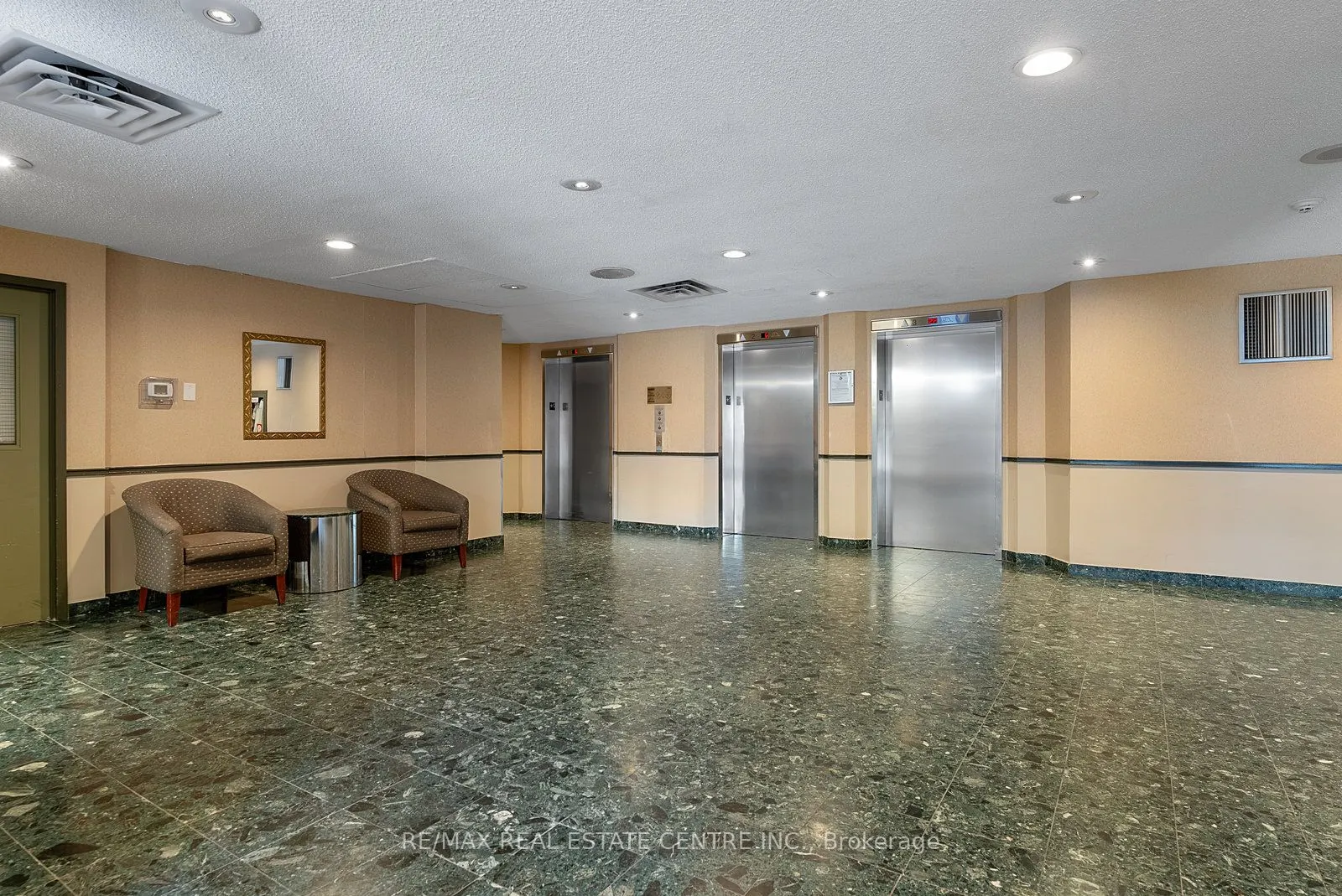 4205 Shipp Drive, #104