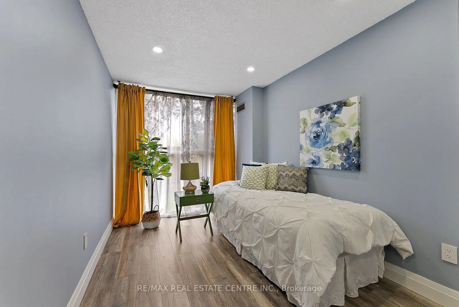 4205 Shipp Drive, #104