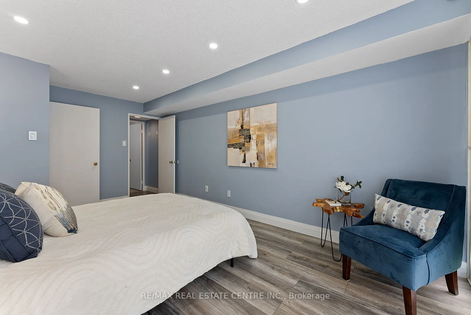 4205 Shipp Drive, #104
