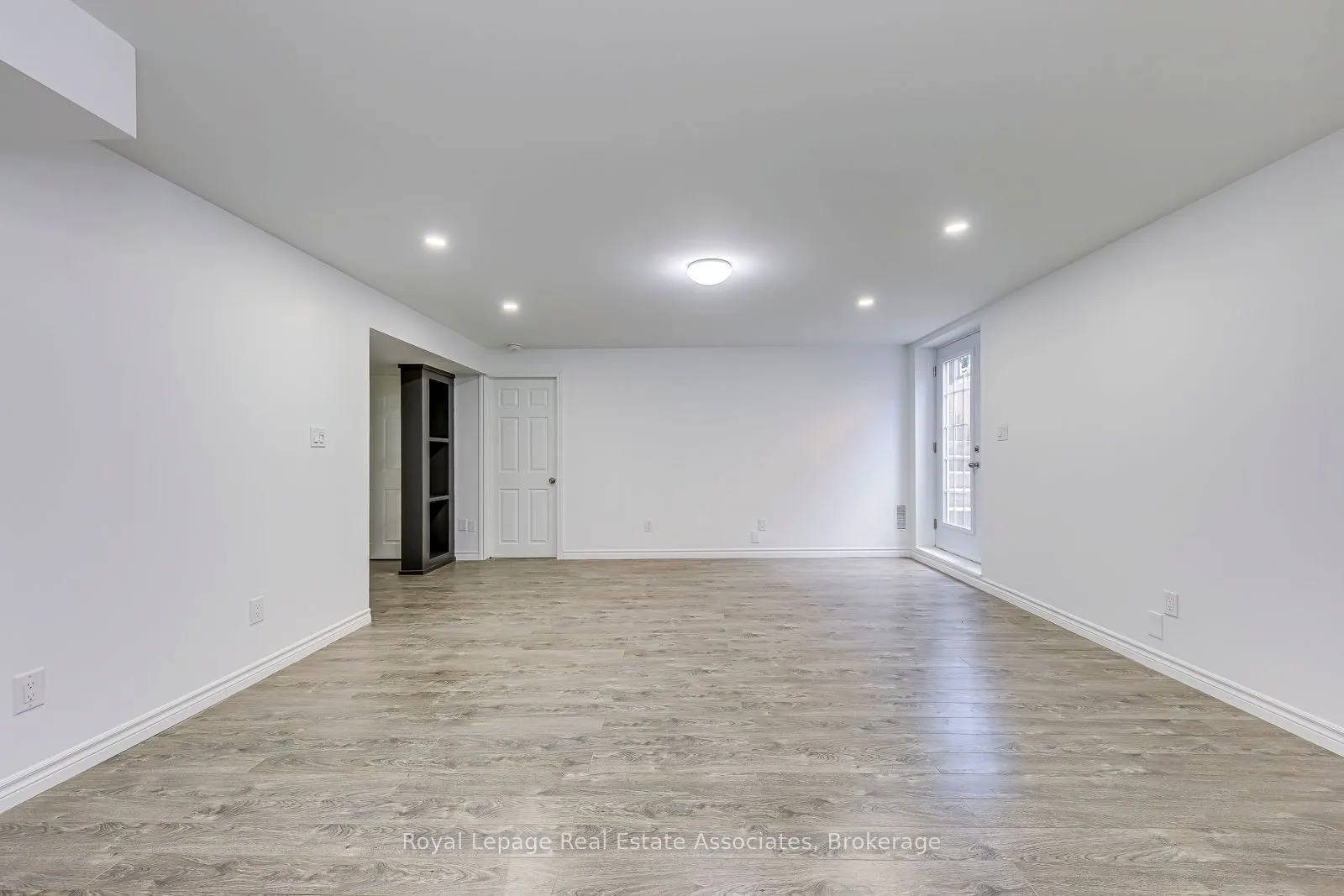 1052 Kelman Court