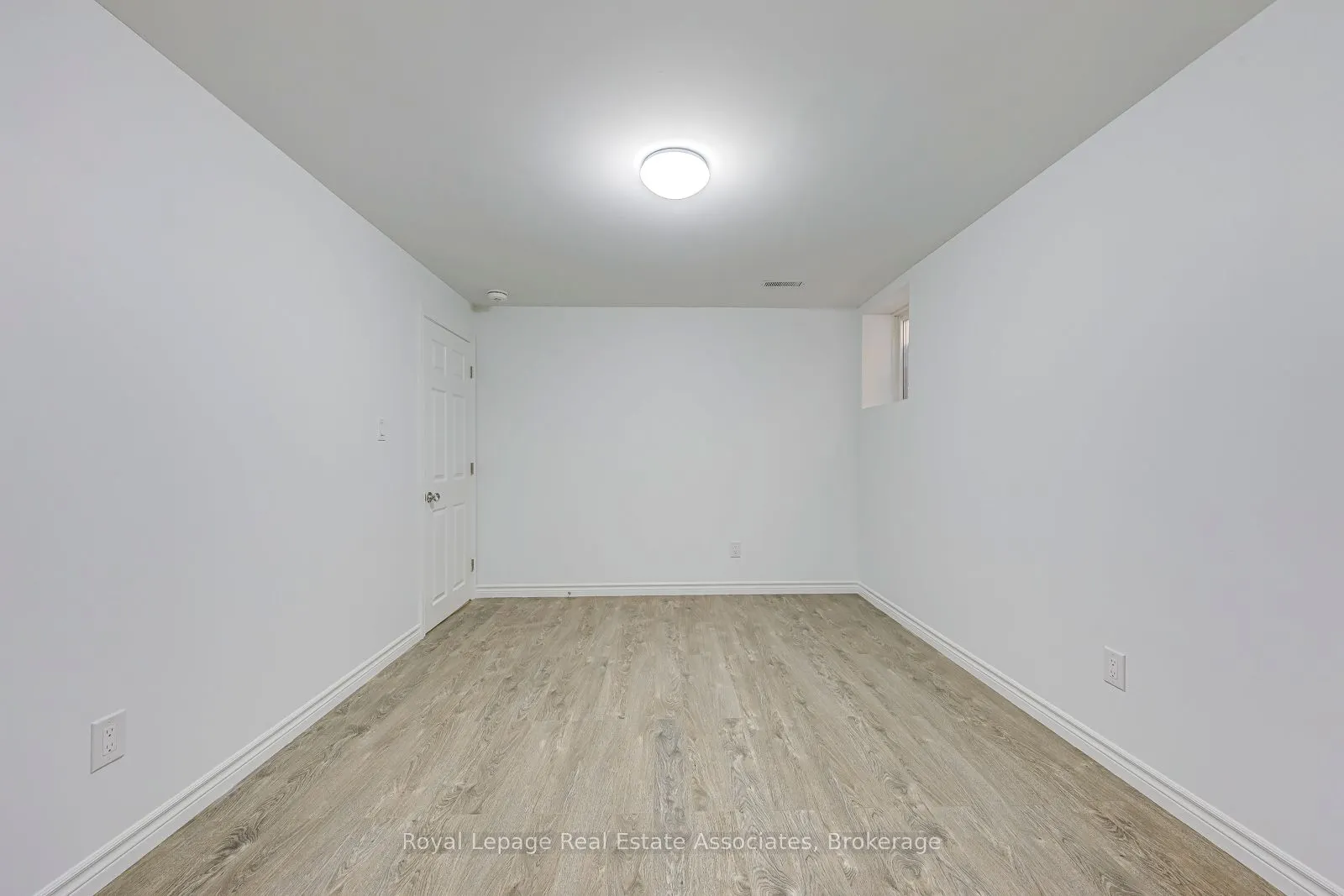 1052 Kelman Court