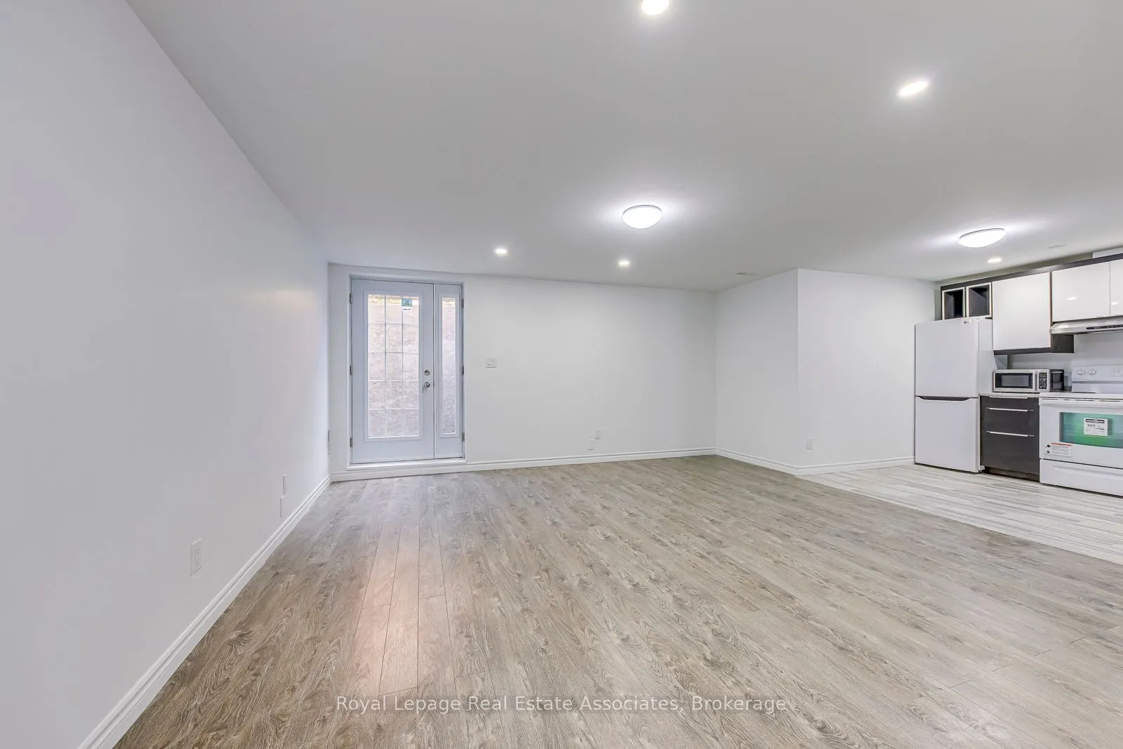 1052 Kelman Court