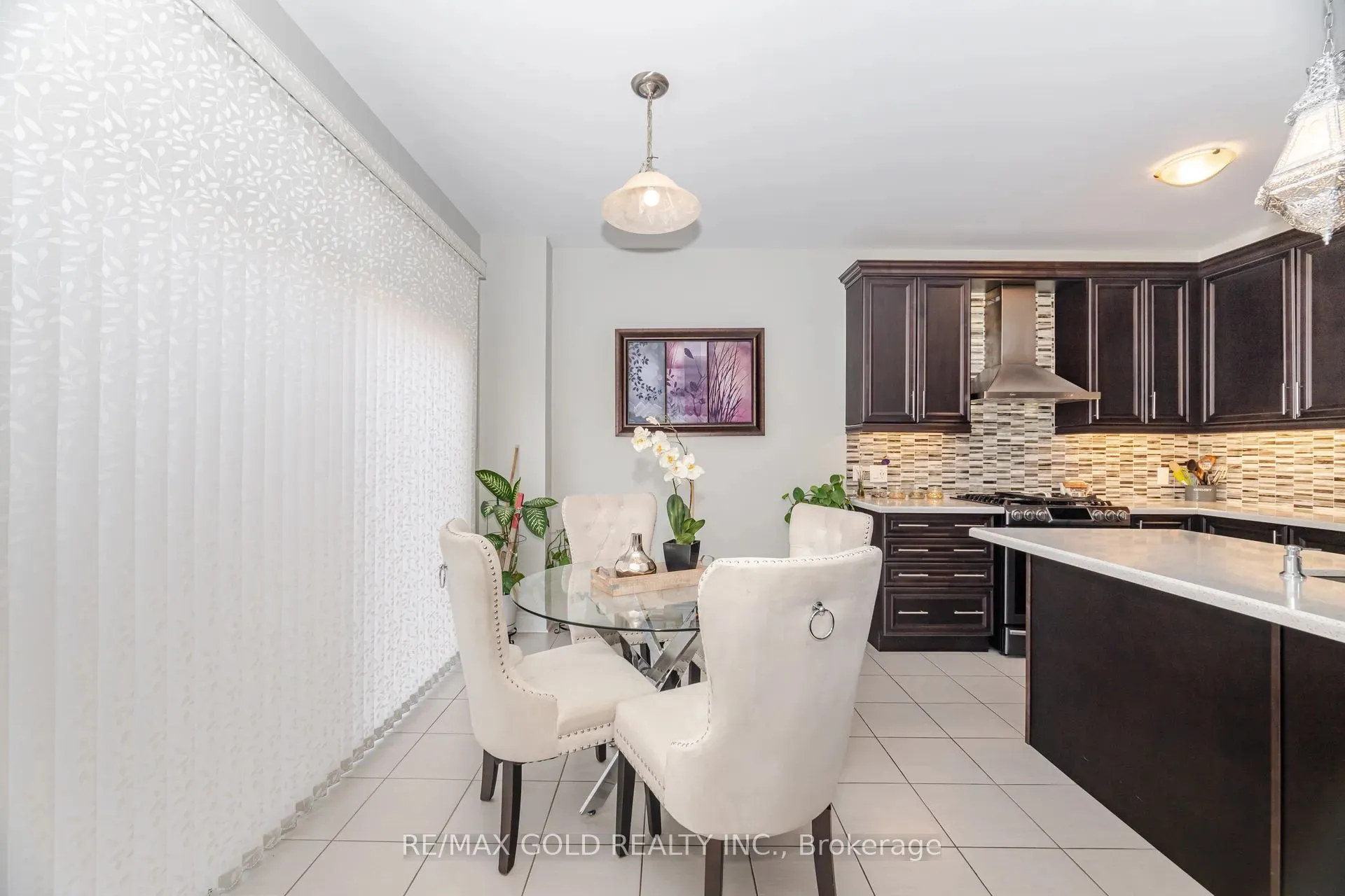15 Henry Wilson Drive