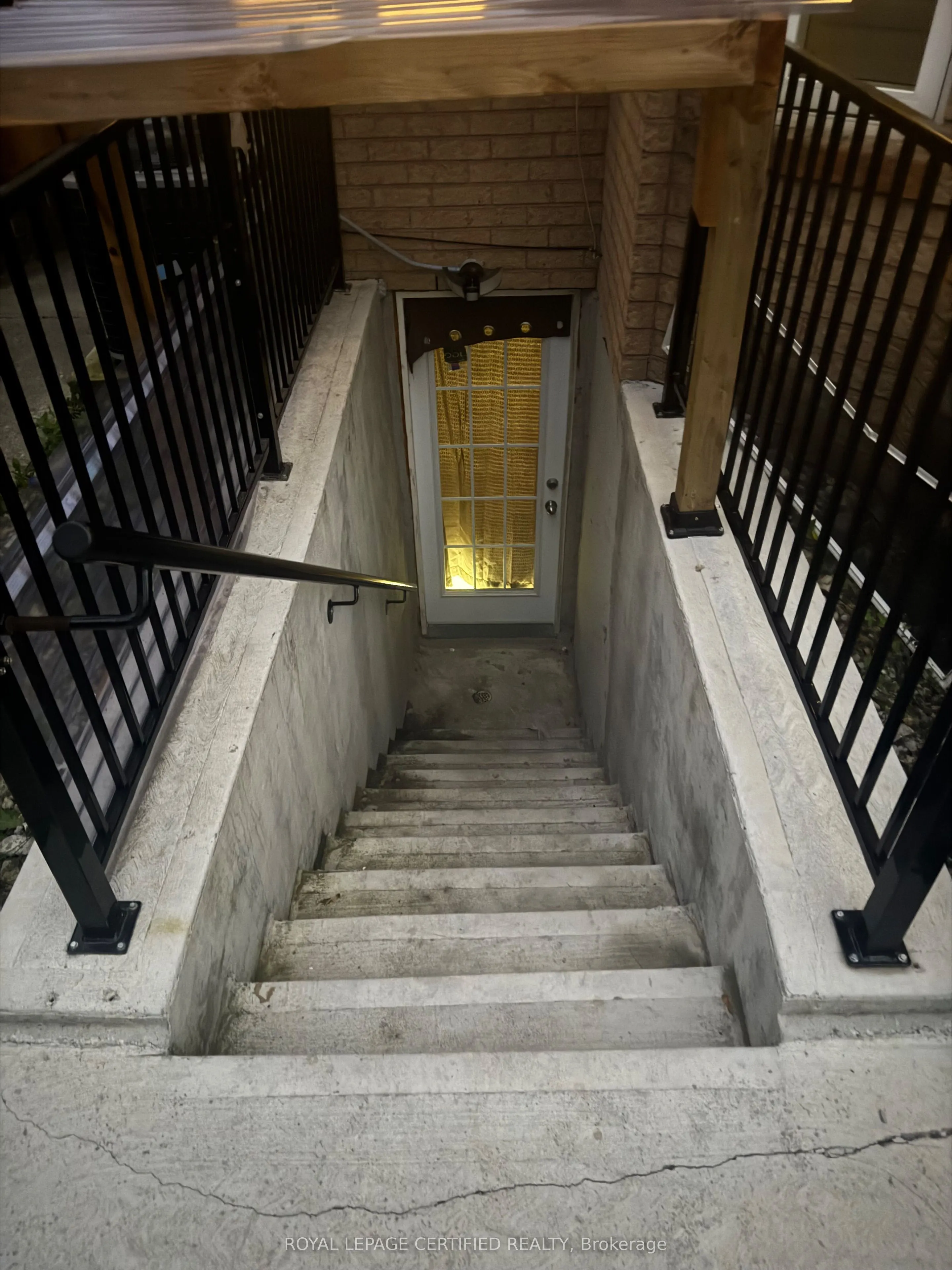 56 Cranberry Crescent S, #Basement