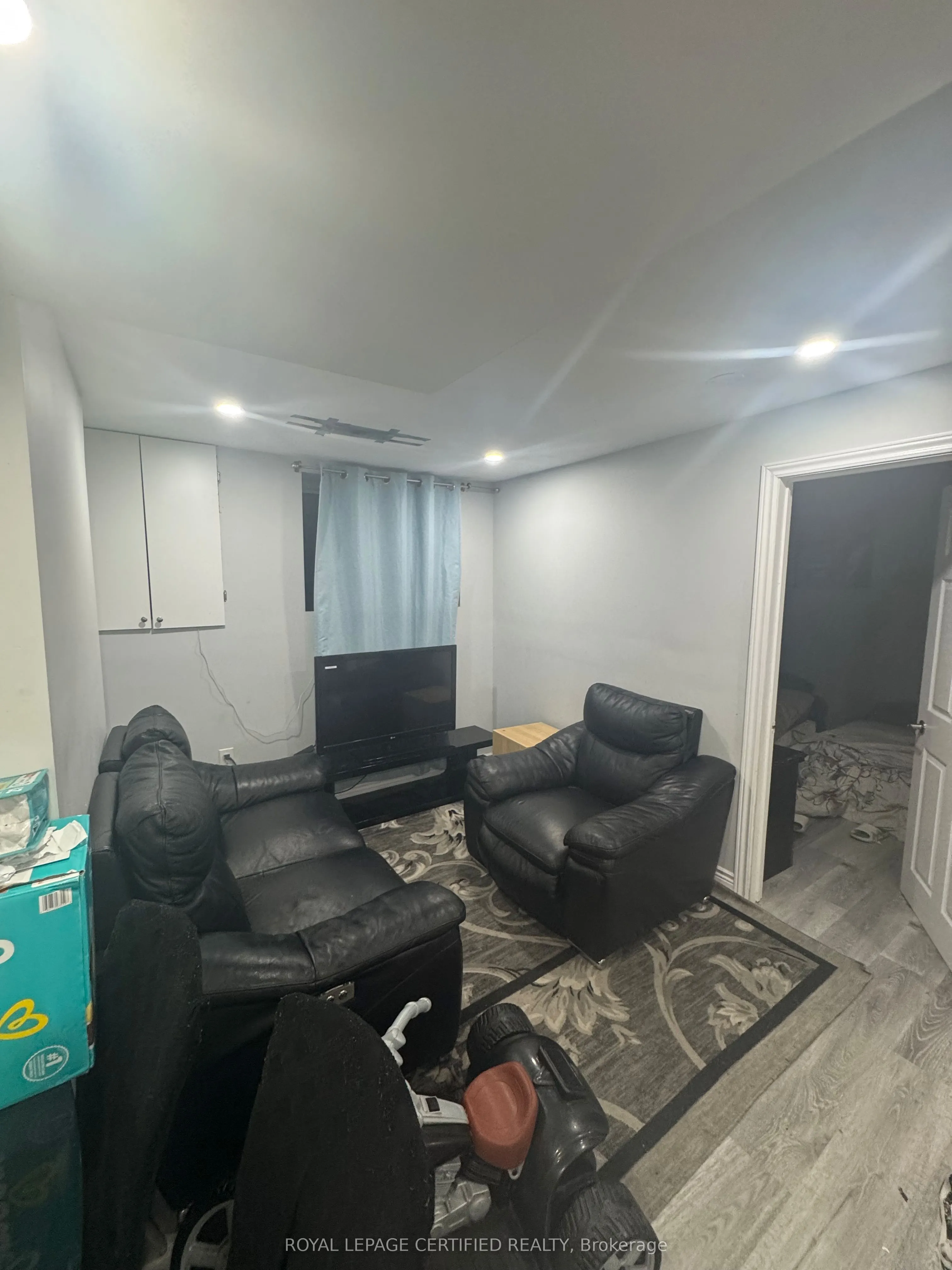 56 Cranberry Crescent S, #Basement