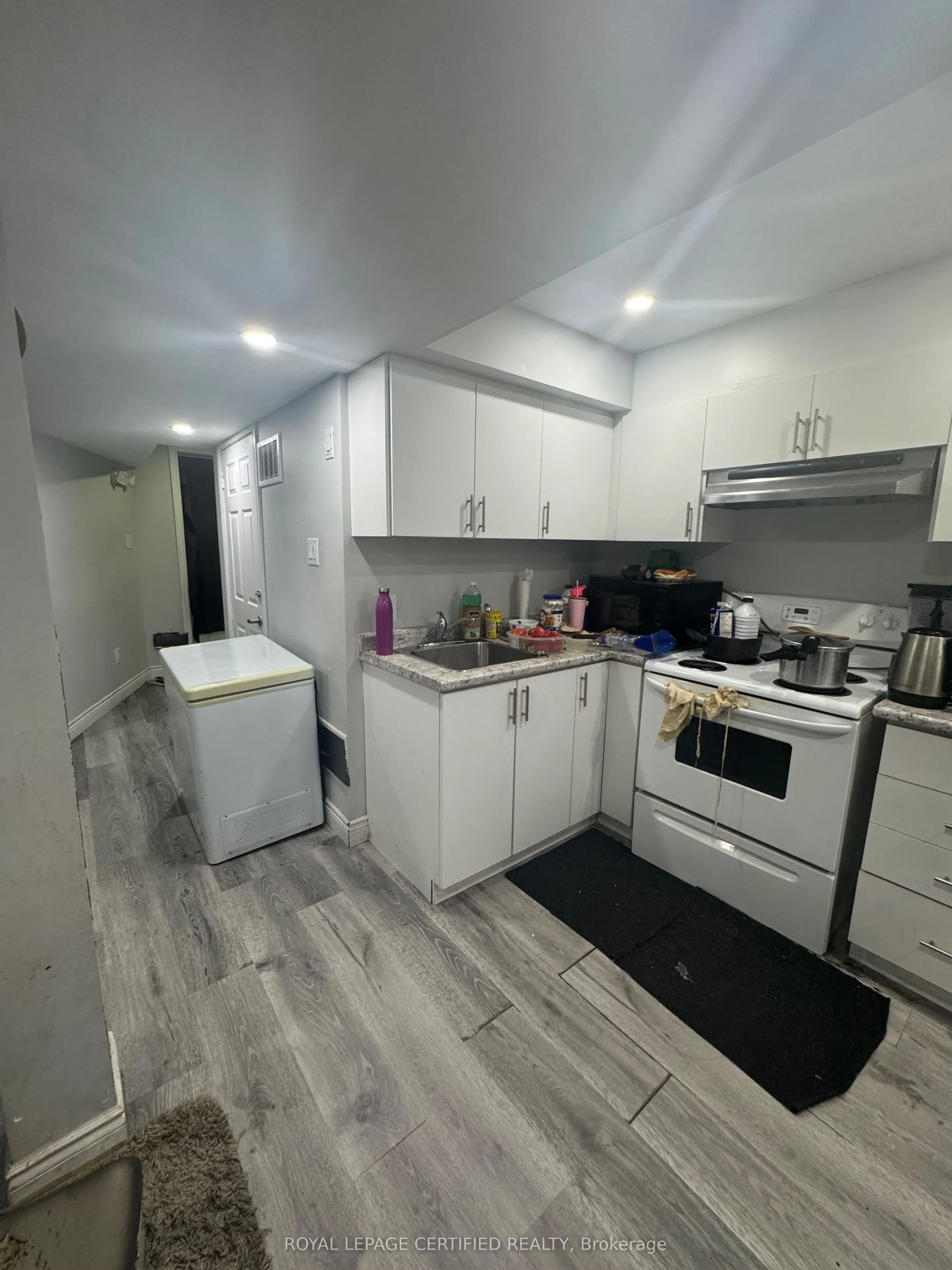 56 Cranberry Crescent S, #Basement