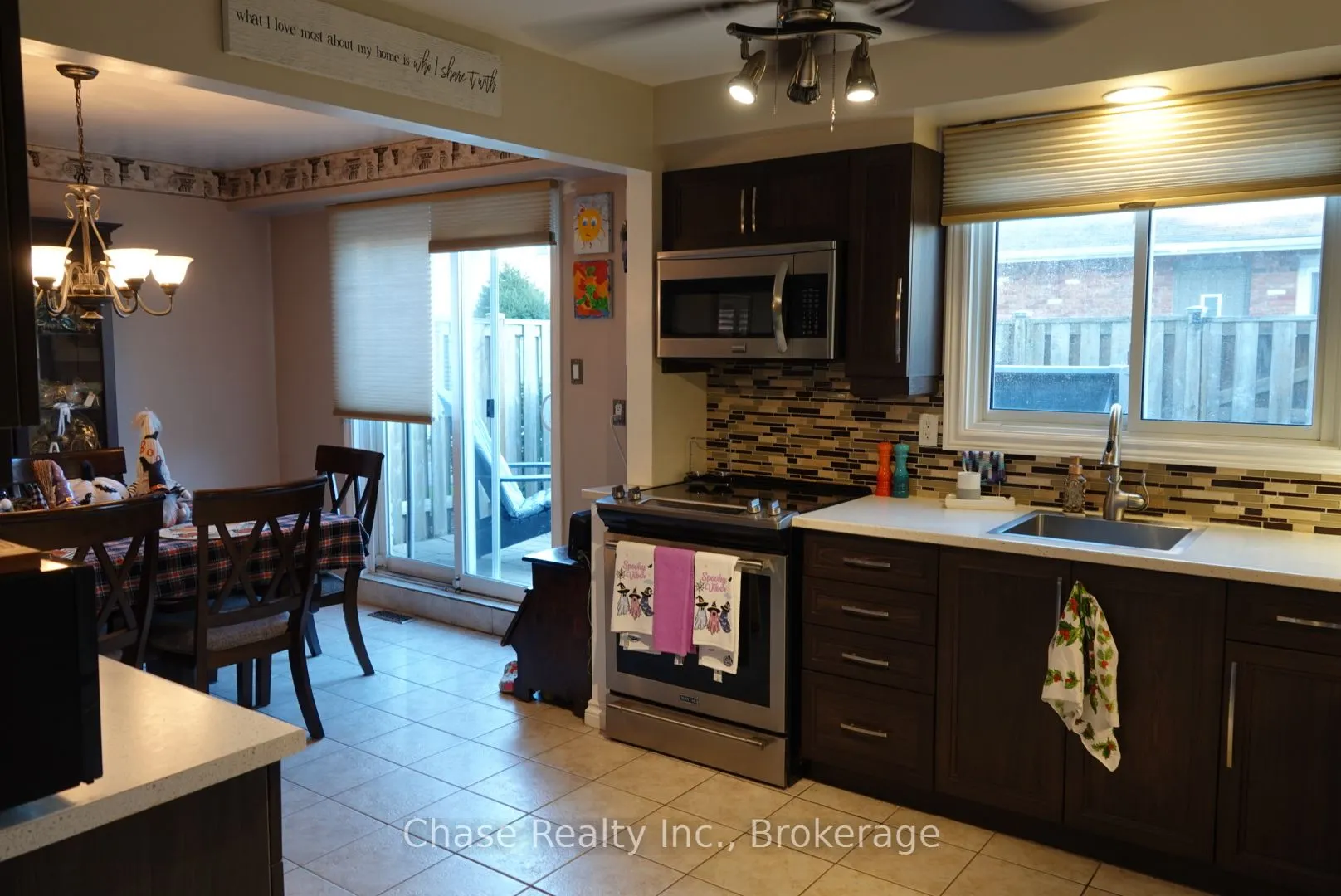 5475 Lakeshore Road, #9