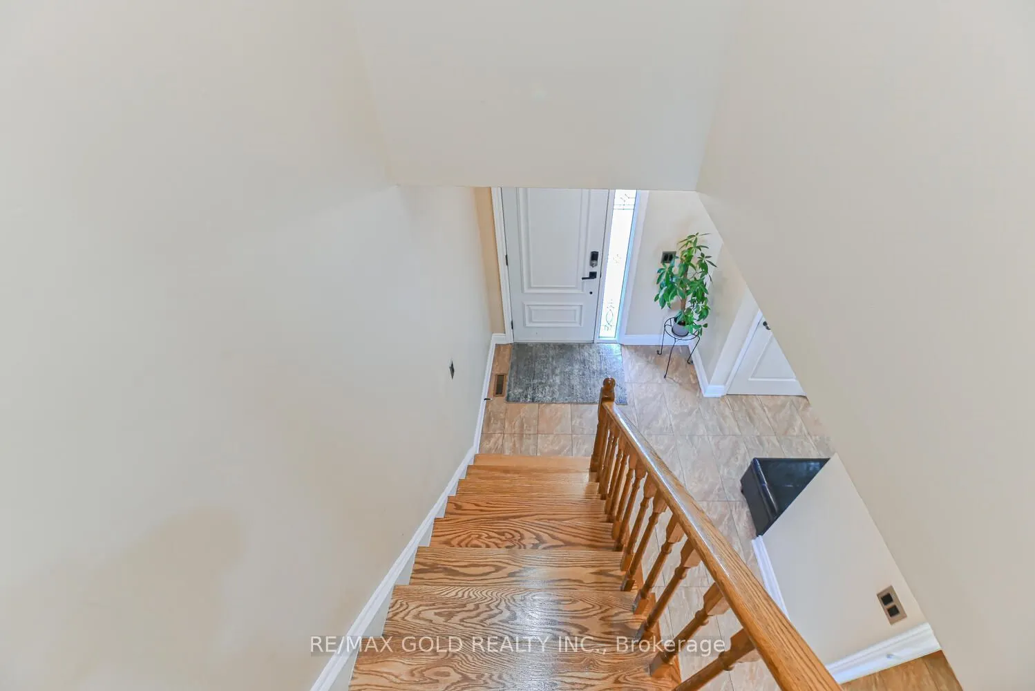 22 NIAGARA Place