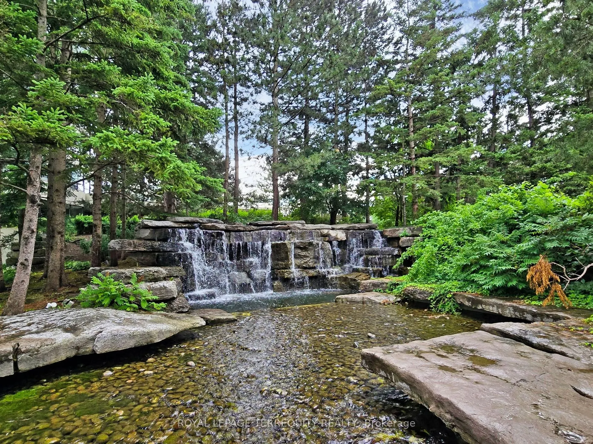 24 Hanover Road, #1709