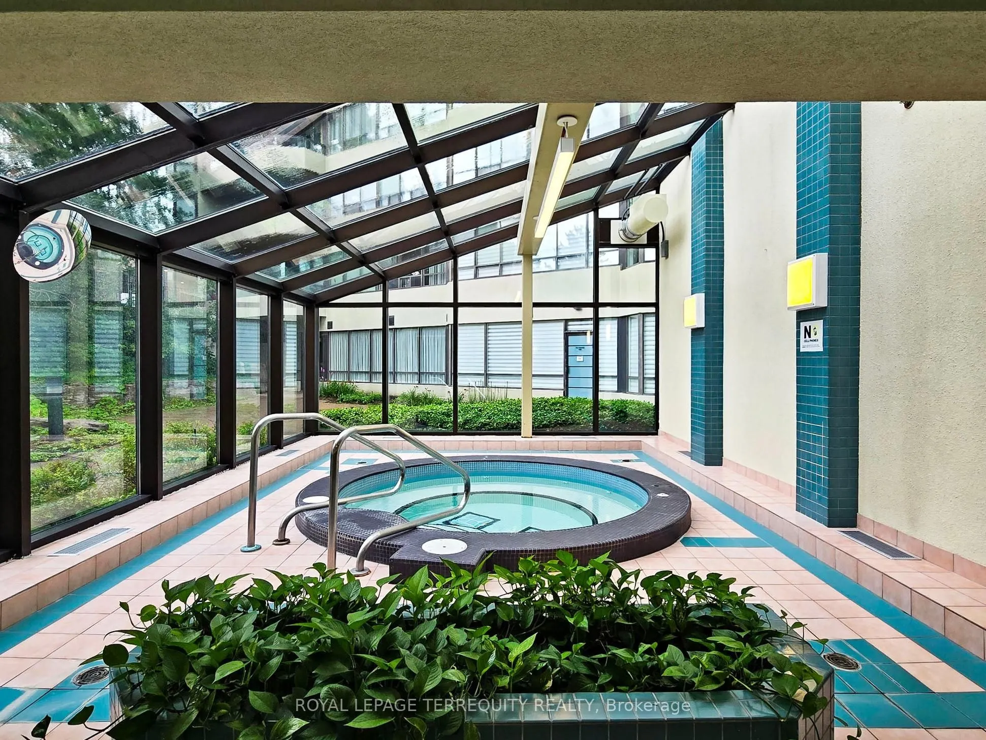 24 Hanover Road, #1709