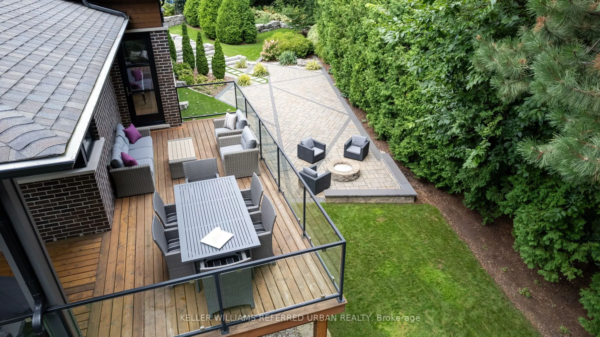 18 Plumbstead Court