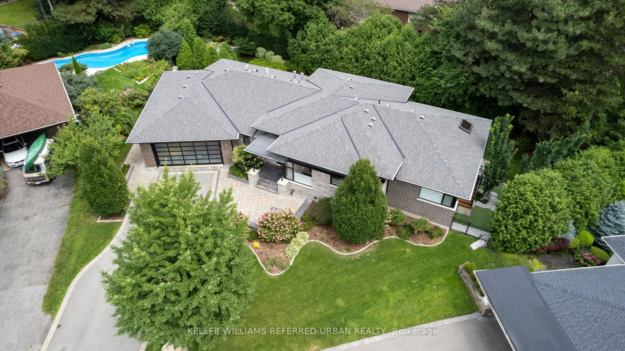 18 Plumbstead Court