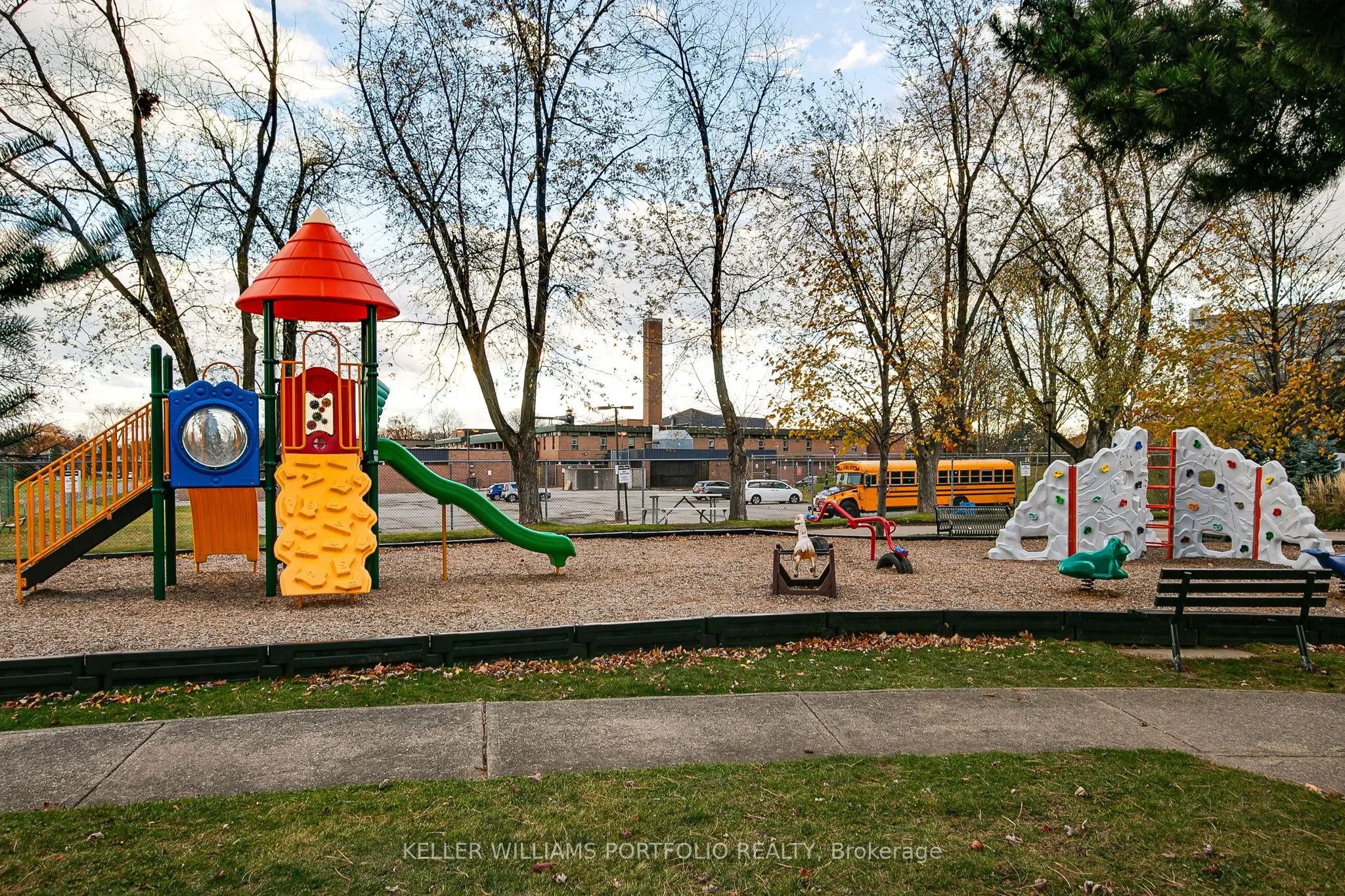 820 Burnhamthorpe Road, #710