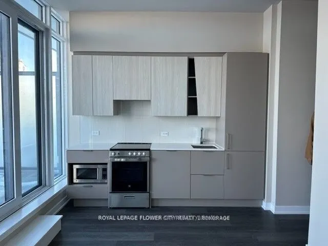 3900 Confederation Parkway, #601