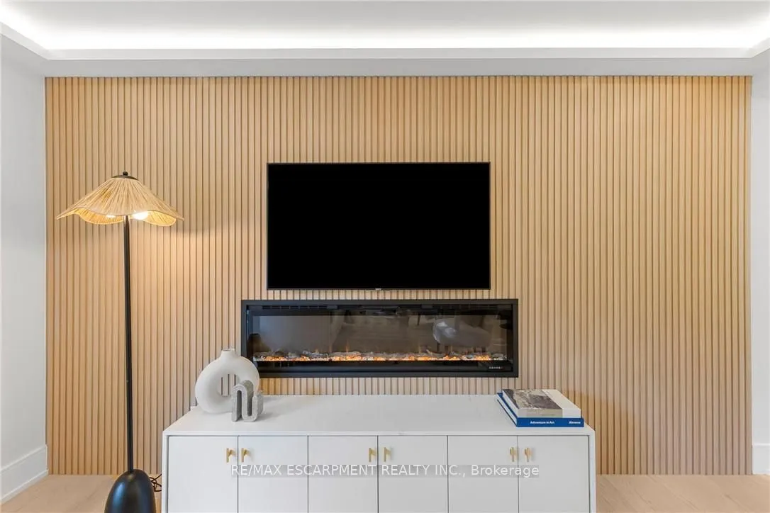 257 STRATHCONA Drive