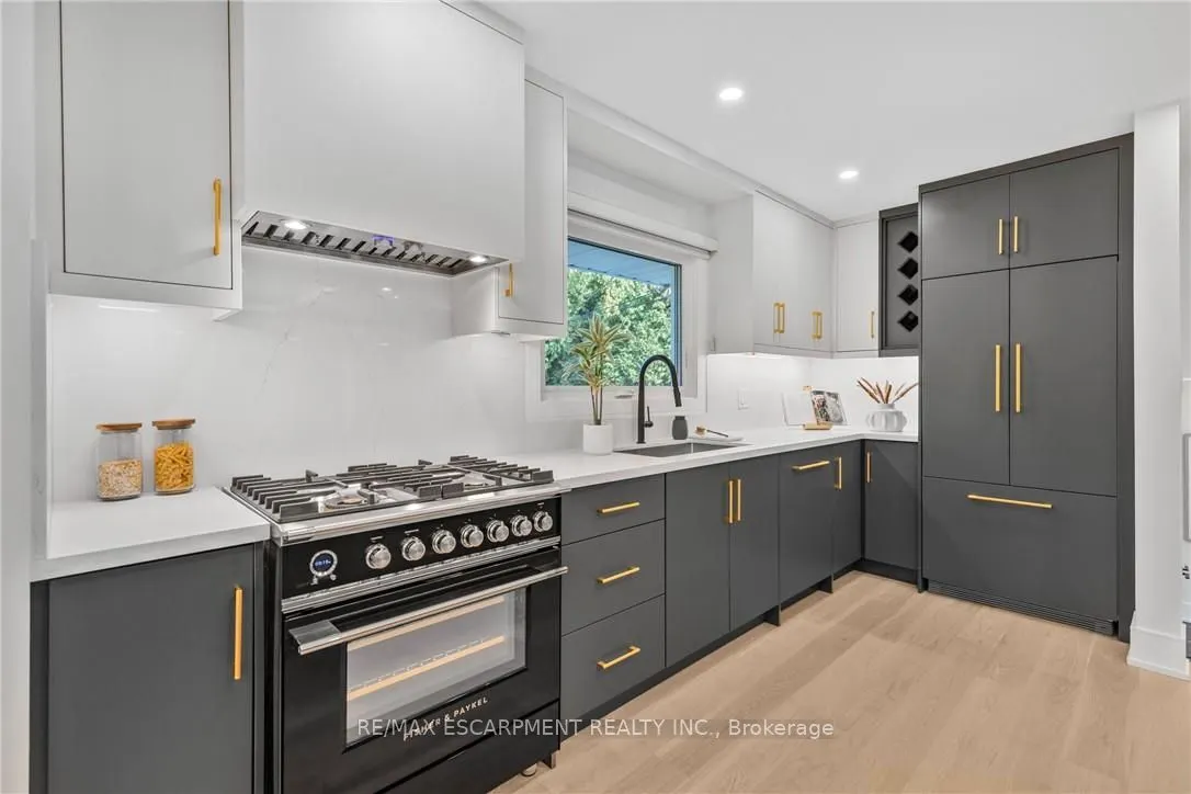257 STRATHCONA Drive