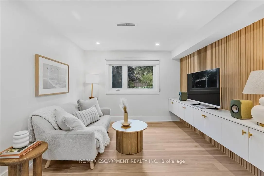 257 STRATHCONA Drive