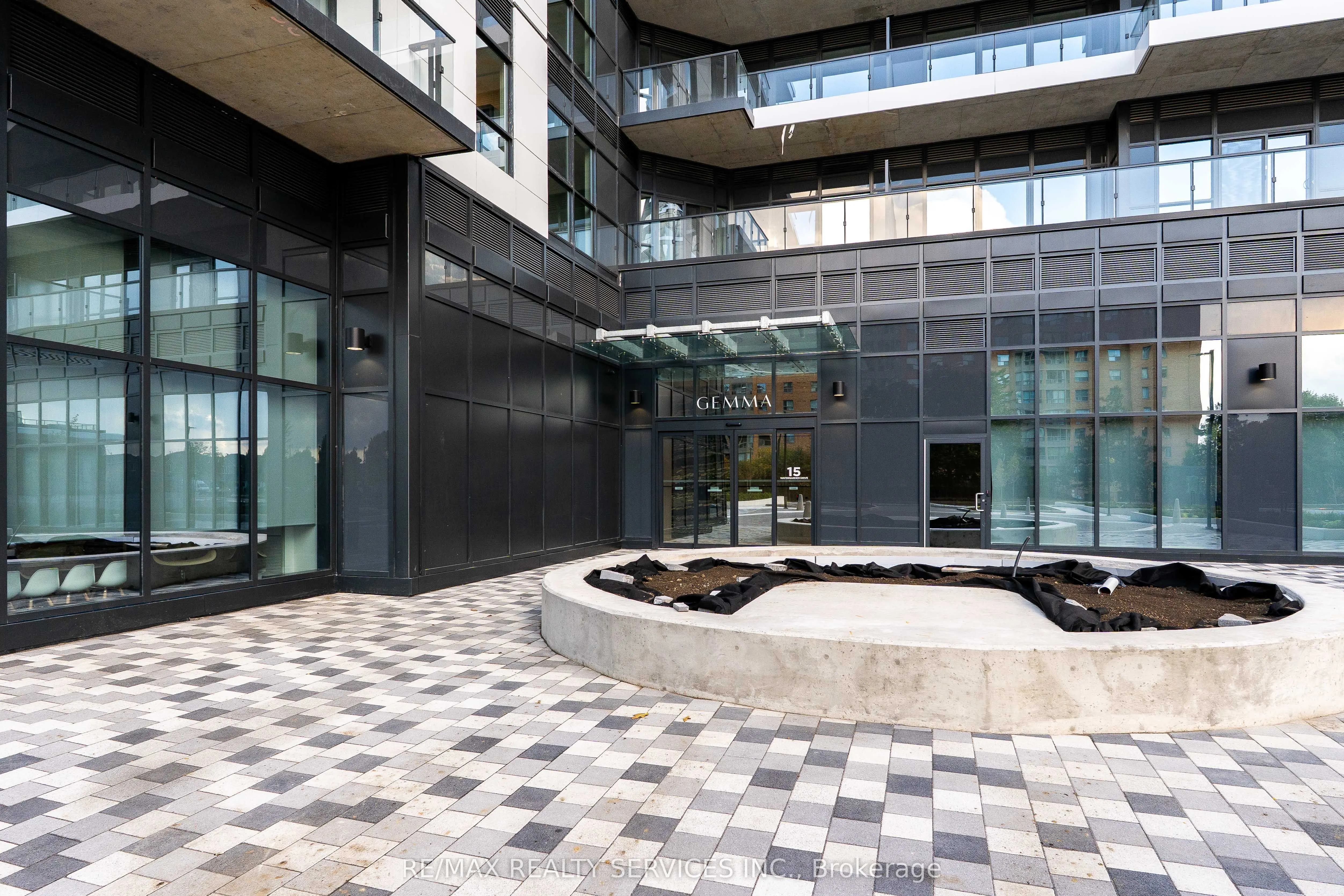 15 Watergarden Drive