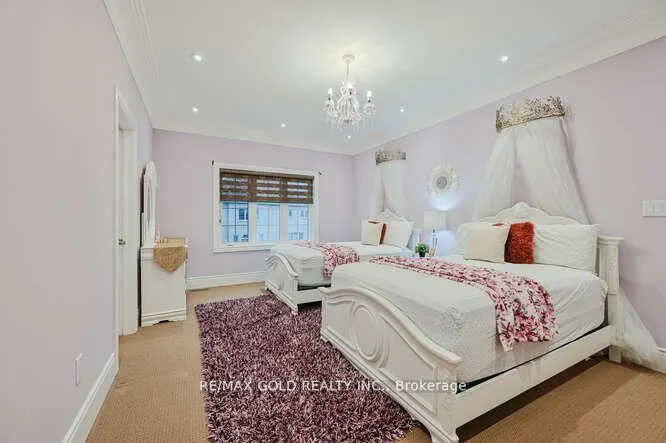 26 Adonis Close