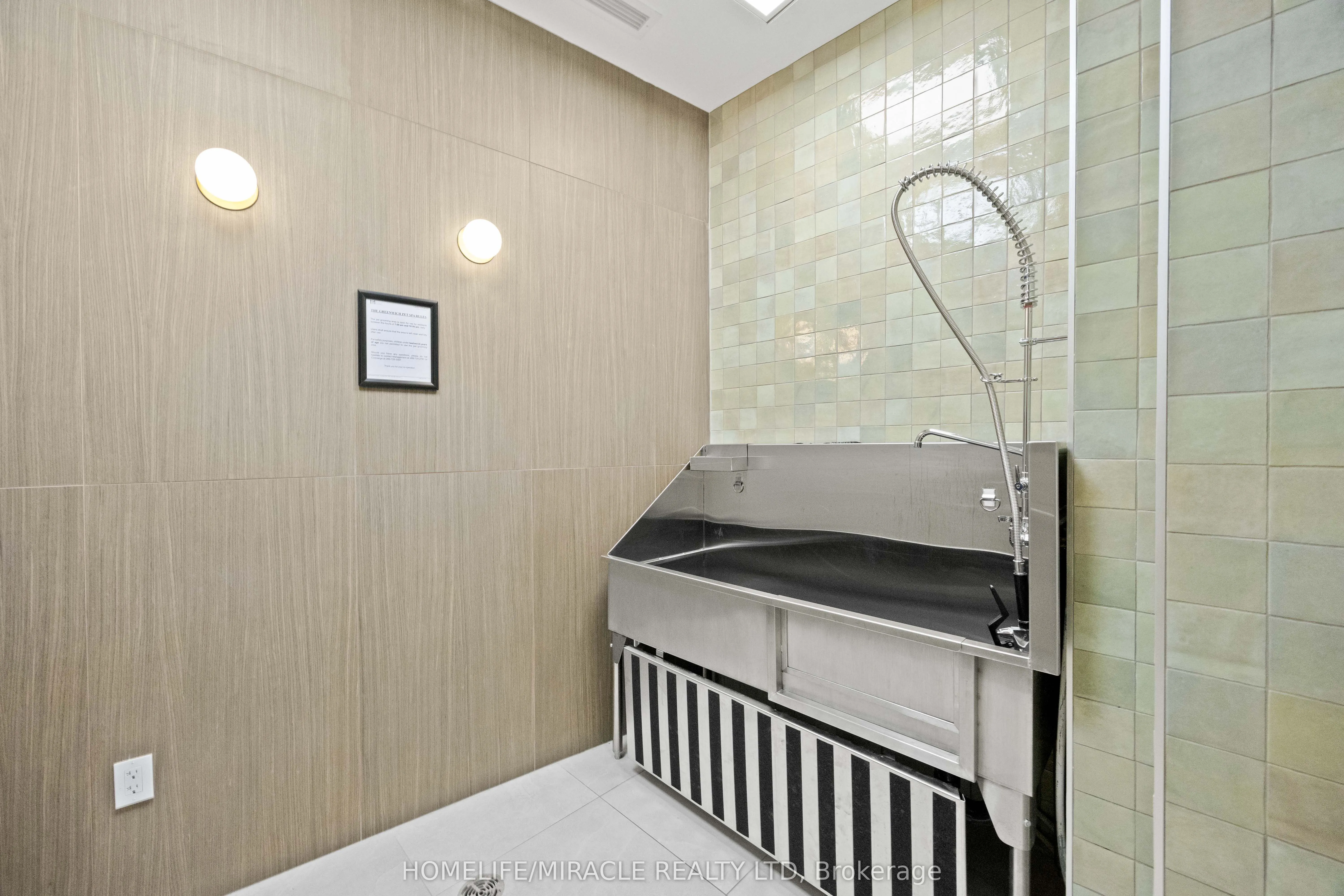 3240 William Coltson Avenue, #1108